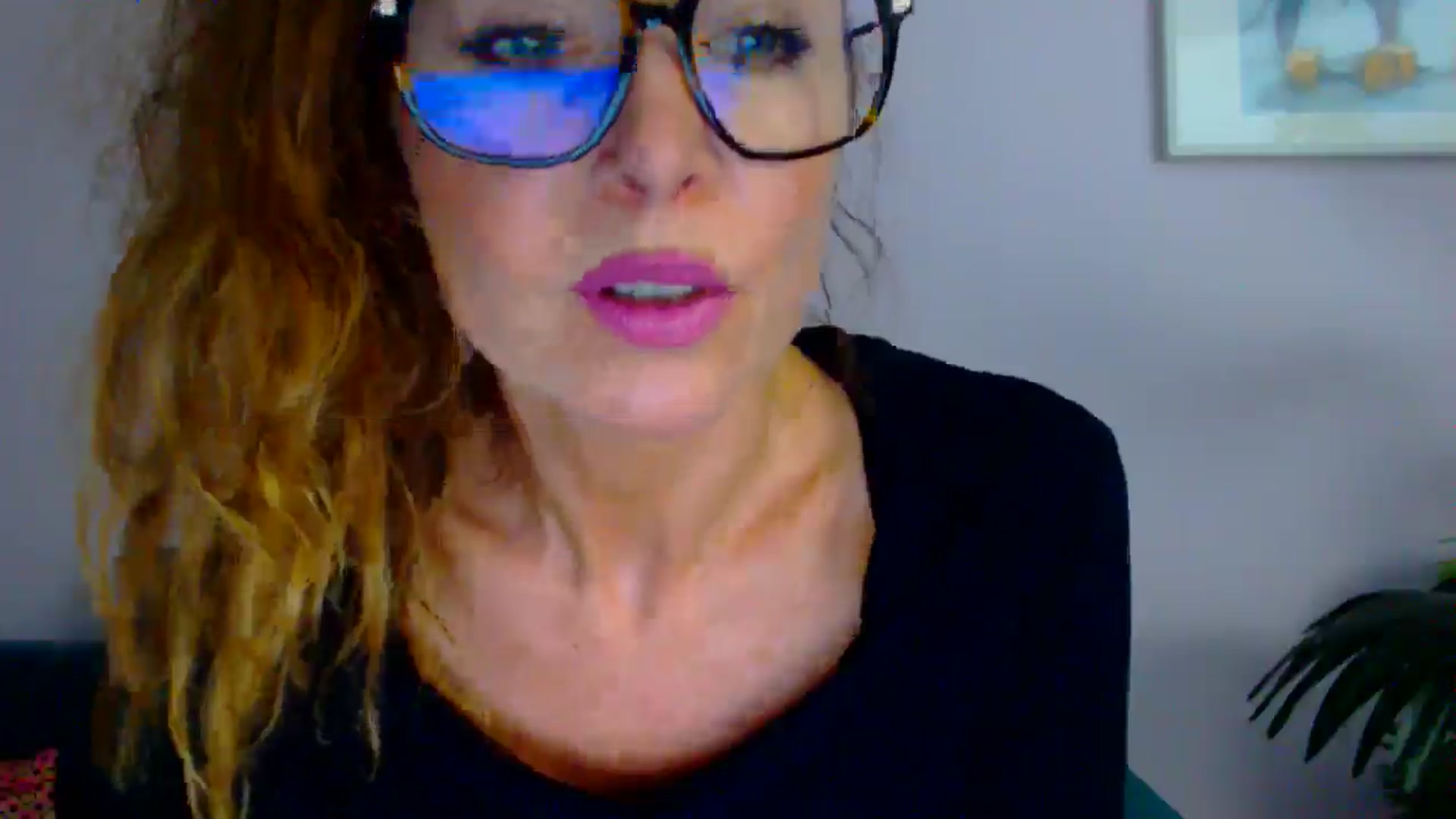 Gallery image thumbnail from Delilah_sweet's myfreecams stream on, 09/03/2025, 15:34 image 14 of 20