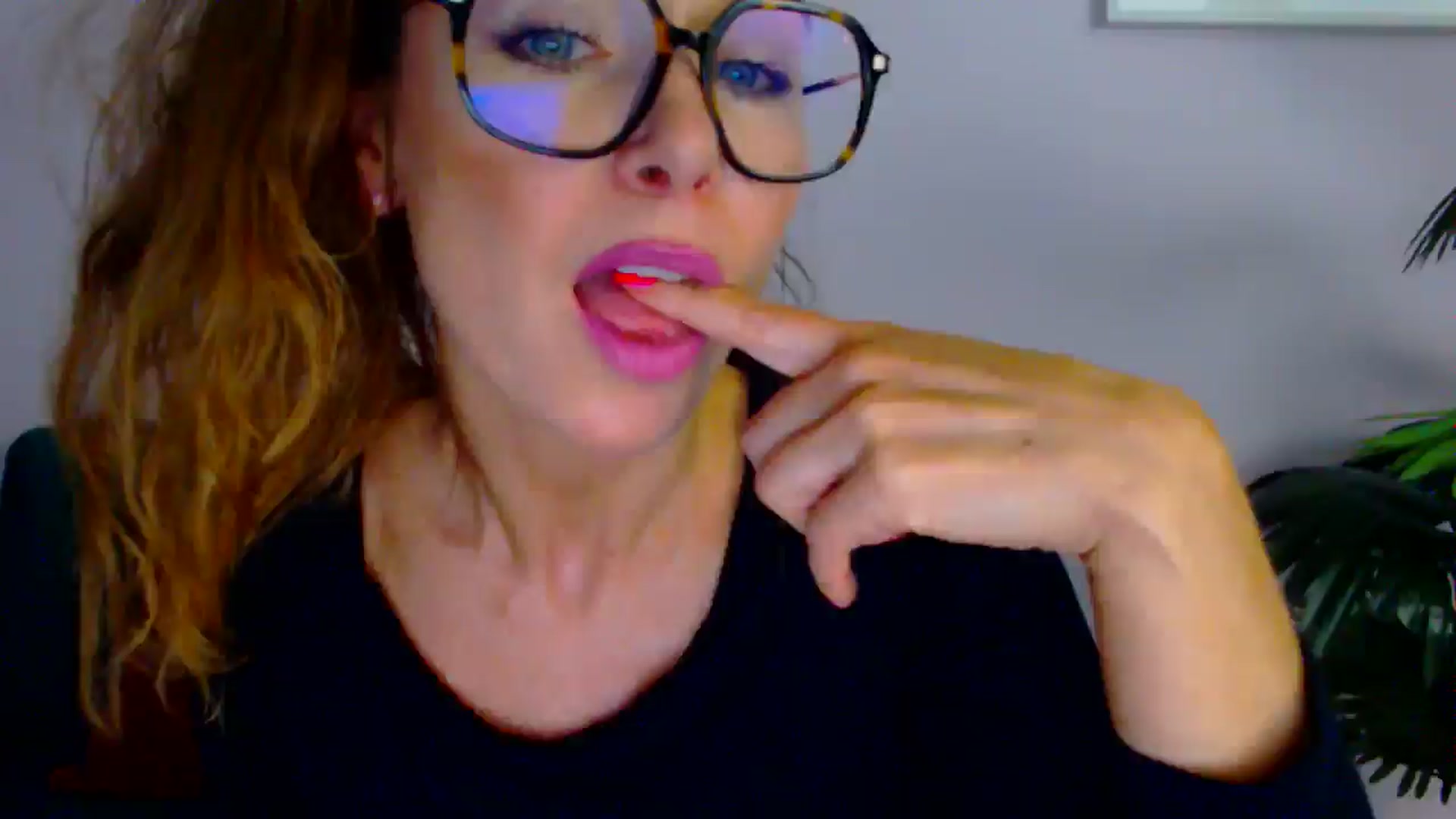 Gallery image thumbnail from Delilah_sweet's myfreecams stream on, 09/03/2025, 15:34 image 9 of 20