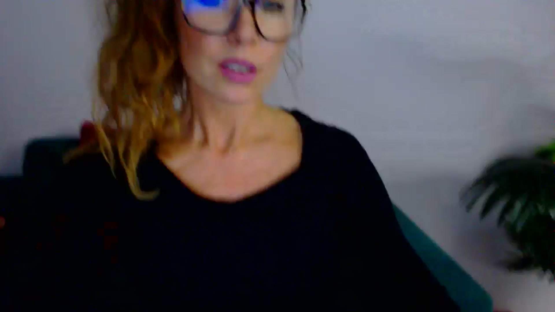 Gallery image thumbnail from Delilah_sweet's myfreecams stream on, 09/03/2025, 15:34 image 17 of 20
