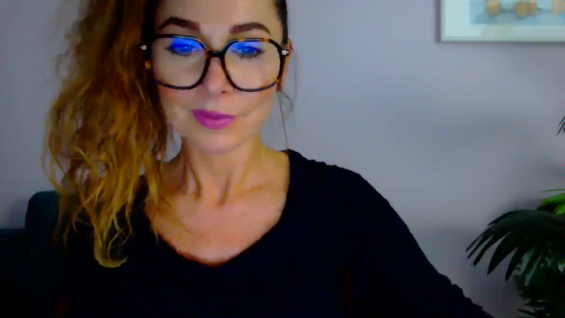 Gallery image thumbnail from Delilah_sweet's myfreecams stream on, 09/03/2025, 15:50 image 9 of 20