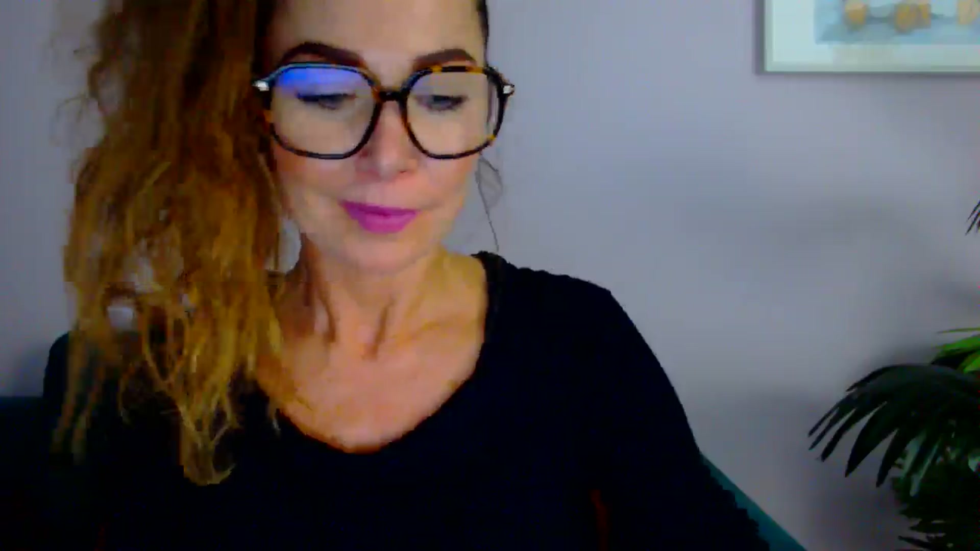 Gallery image thumbnail from Delilah_sweet's myfreecams stream on, 09/03/2025, 15:50 image 4 of 20