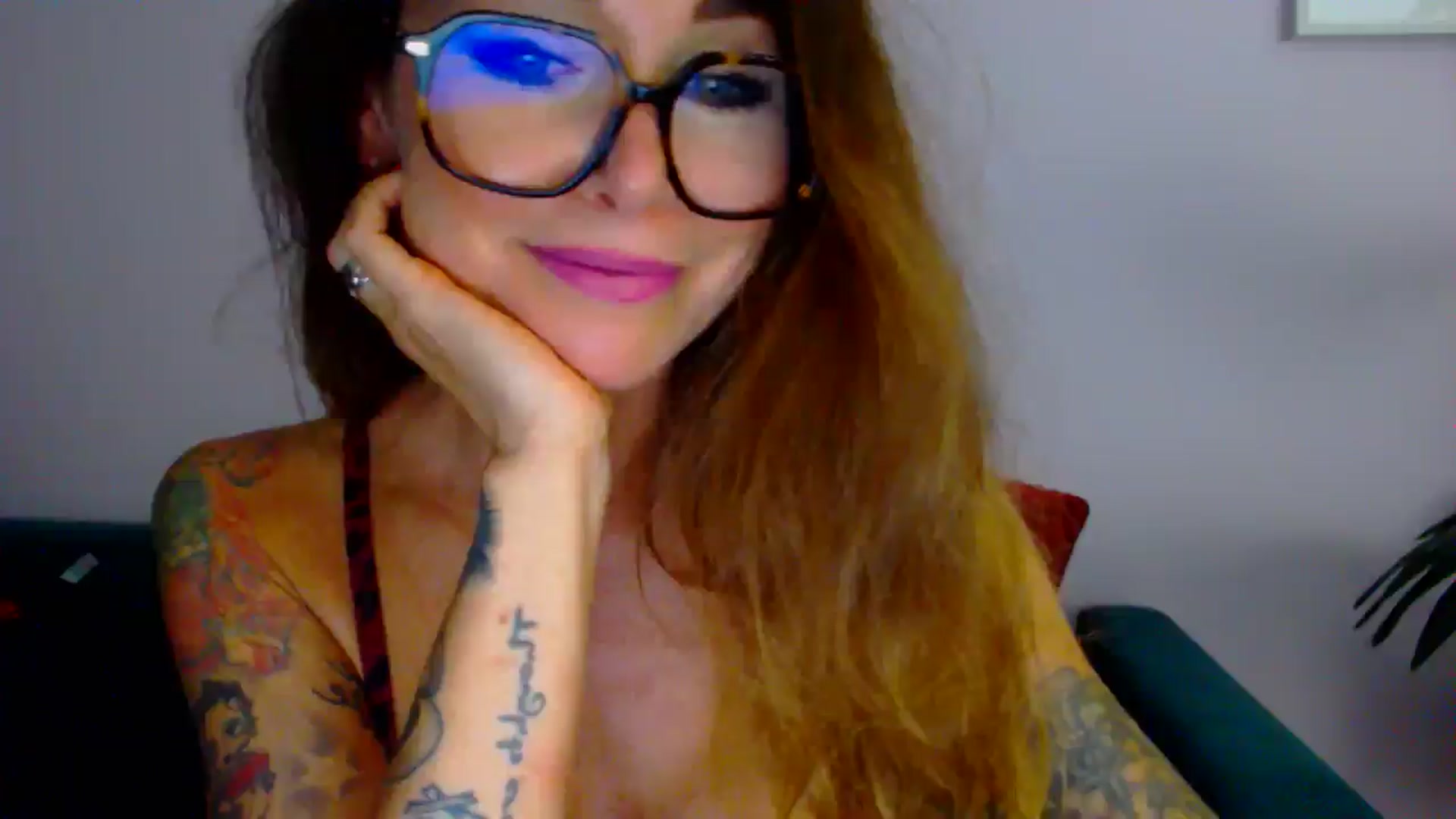 Gallery image thumbnail from Delilah_sweet's myfreecams stream on, 09/08/2025, 17:43 image 7 of 20