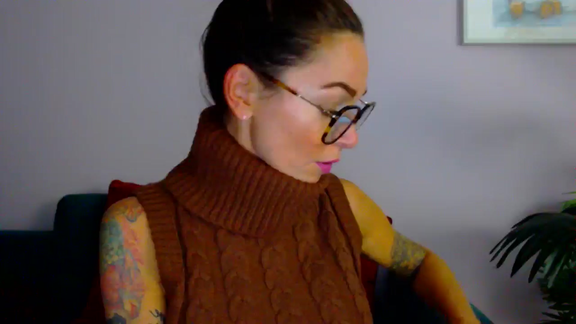 Gallery image thumbnail from Delilah_sweet's myfreecams stream on, 09/09/2025, 17:42 image 12 of 20