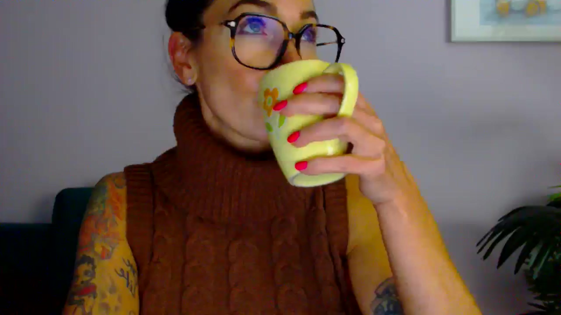 Gallery image thumbnail from Delilah_sweet's myfreecams stream on, 09/09/2025, 17:42 image 15 of 20