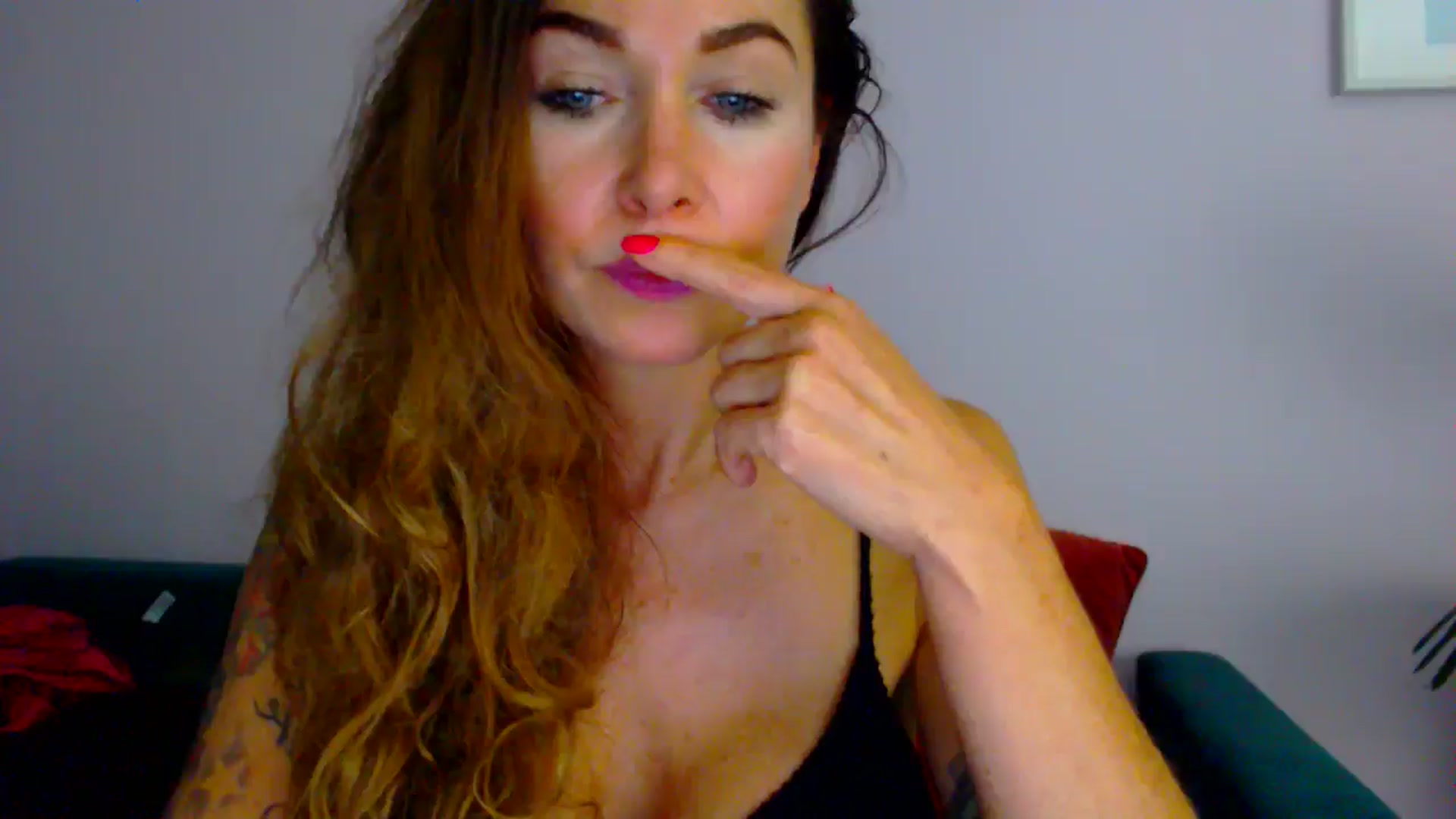 Gallery image thumbnail from Delilah_sweet's myfreecams stream on, 09/10/2025, 15:48 image 17 of 20
