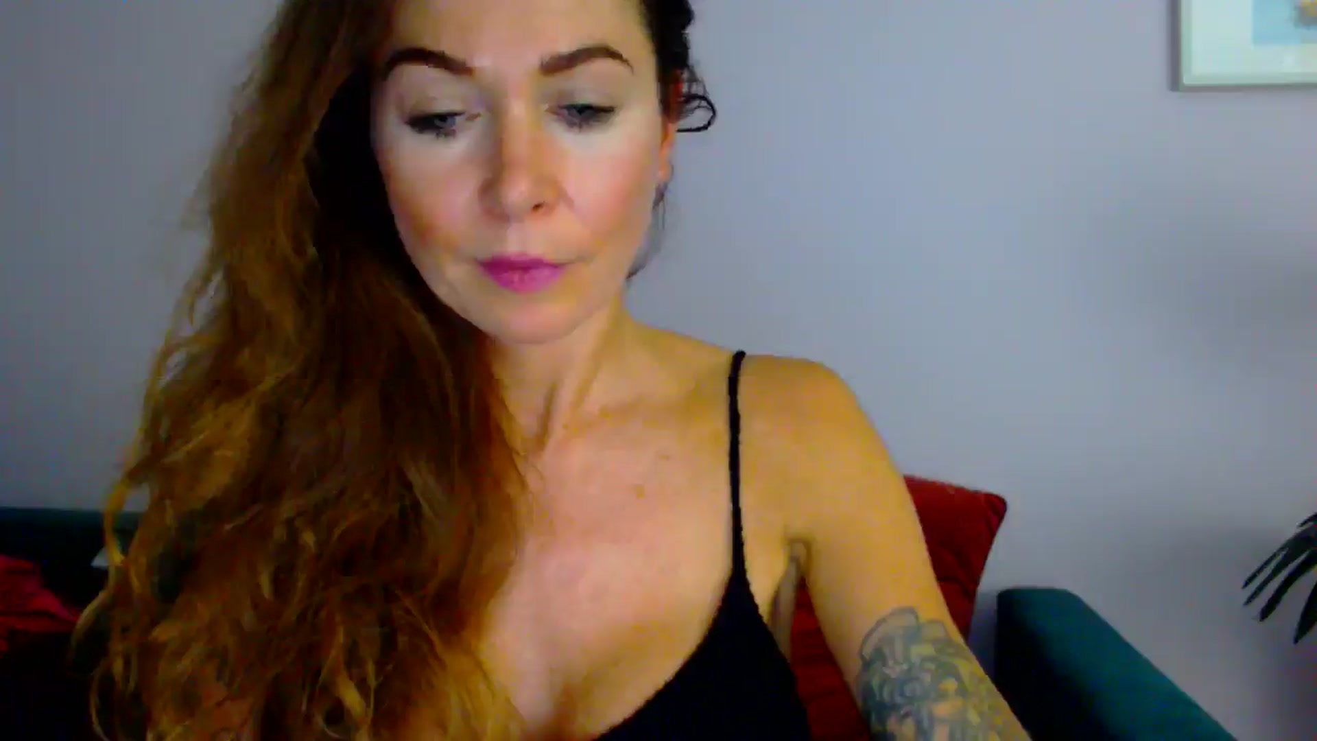 Gallery image thumbnail from Delilah_sweet's myfreecams stream on, 09/10/2025, 15:48 image 3 of 20