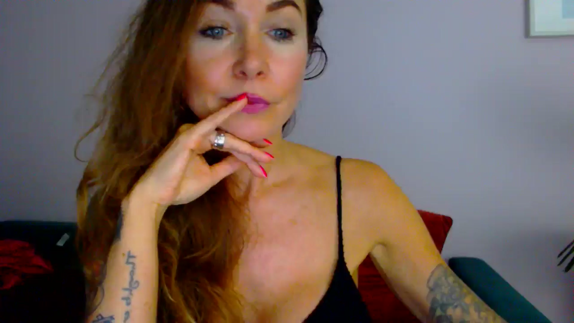 Gallery image thumbnail from Delilah_sweet's myfreecams stream on, 09/10/2025, 15:48 image 8 of 20