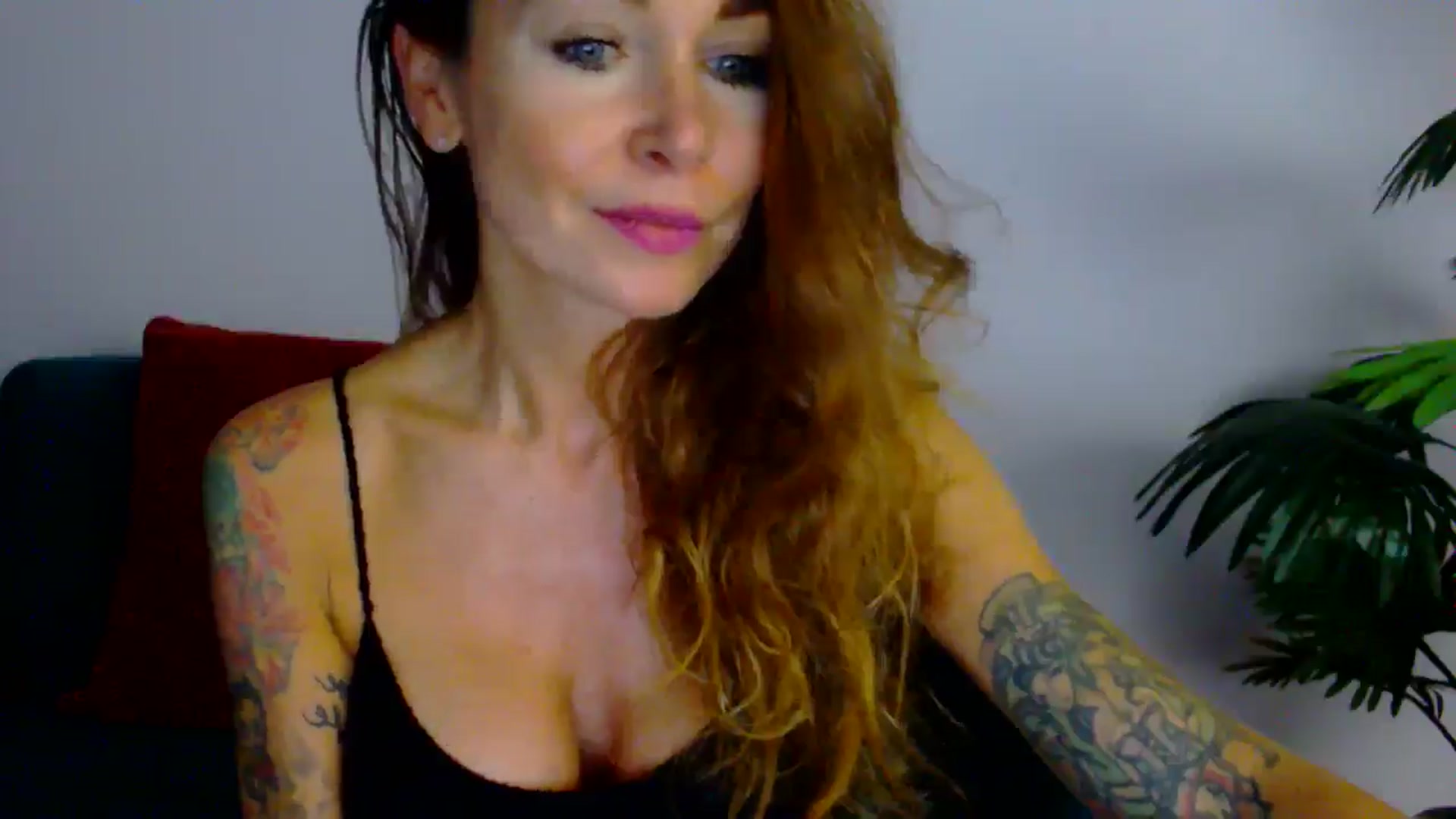 Gallery image thumbnail from Delilah_sweet's myfreecams stream on, 09/10/2025, 16:50 image 14 of 20
