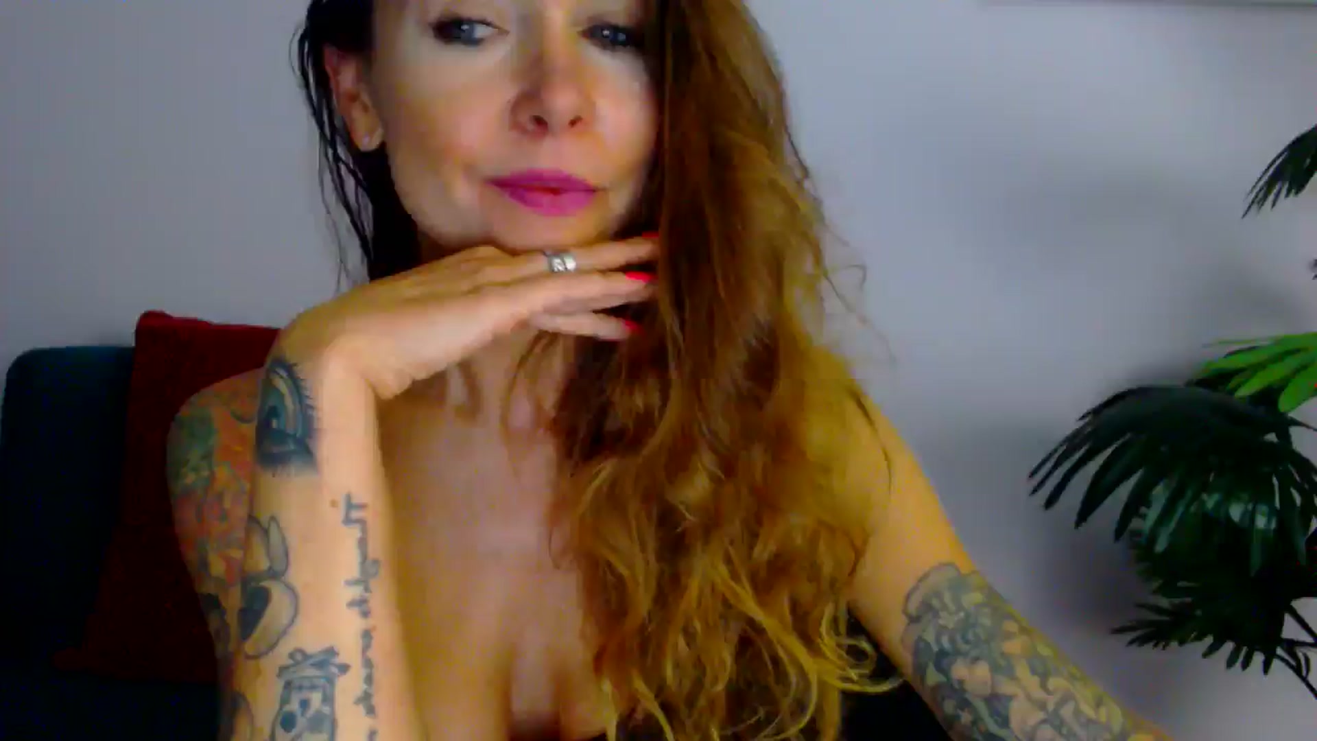 Gallery image thumbnail from Delilah_sweet's myfreecams stream on, 09/10/2025, 16:50 image 18 of 20
