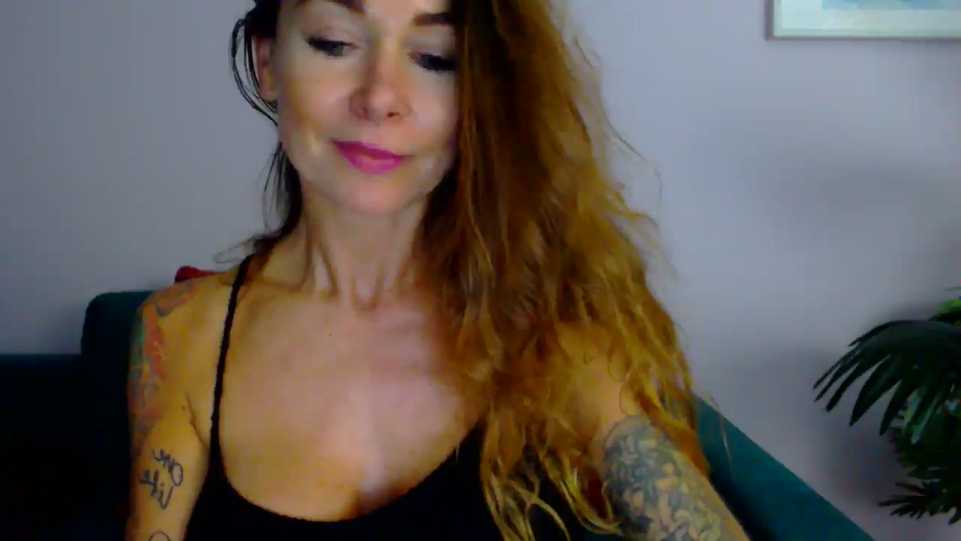 Gallery image thumbnail from Delilah_sweet's myfreecams stream on, 09/10/2025, 18:07 image 5 of 20