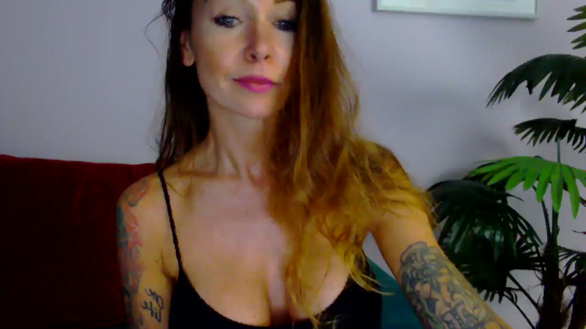 Gallery image thumbnail from Delilah_sweet's myfreecams stream on, 09/10/2025, 18:07 image 17 of 20