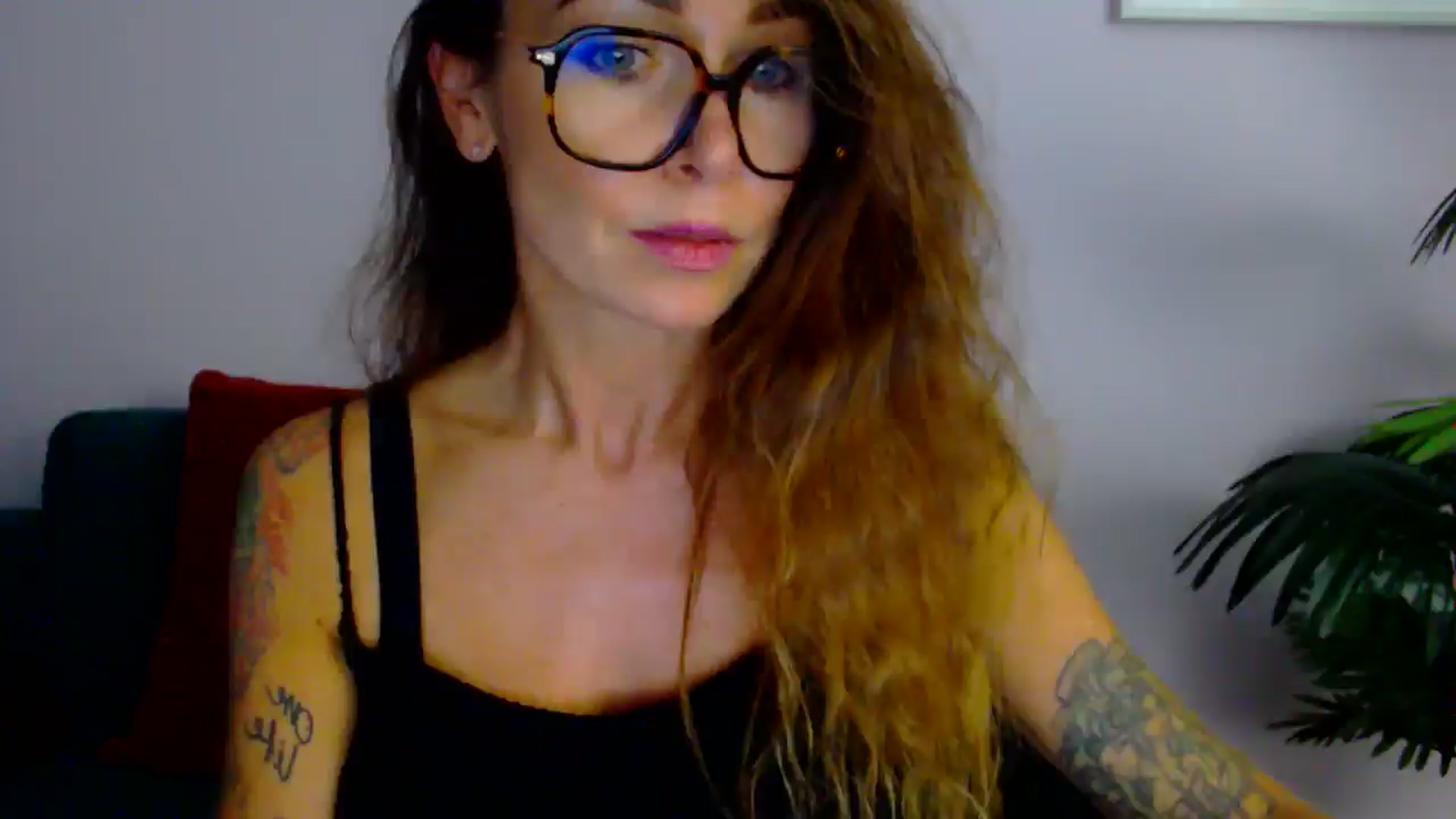 Gallery image thumbnail from Delilah_sweet's myfreecams stream on, 09/11/2025, 16:37 image 15 of 20