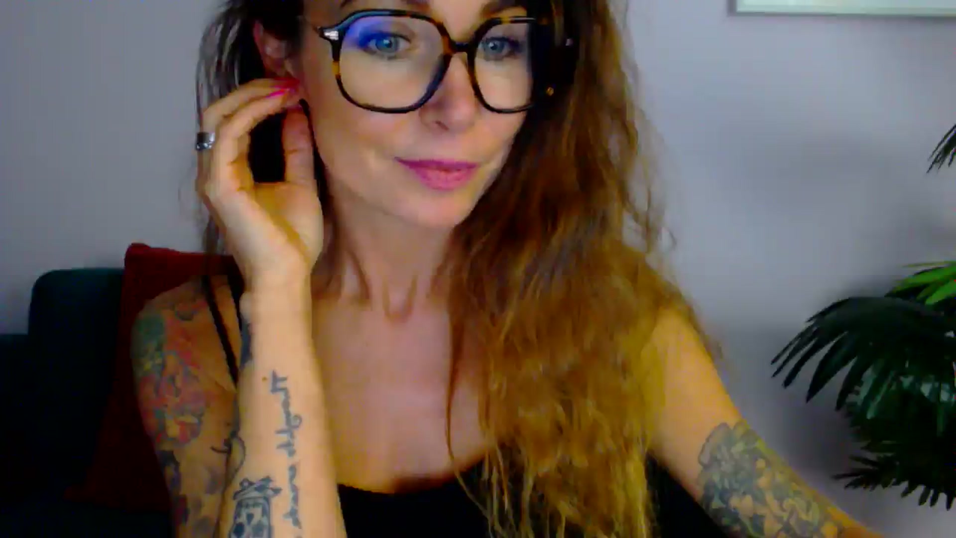 Gallery image thumbnail from Delilah_sweet's myfreecams stream on, 09/11/2025, 16:37 image 3 of 20