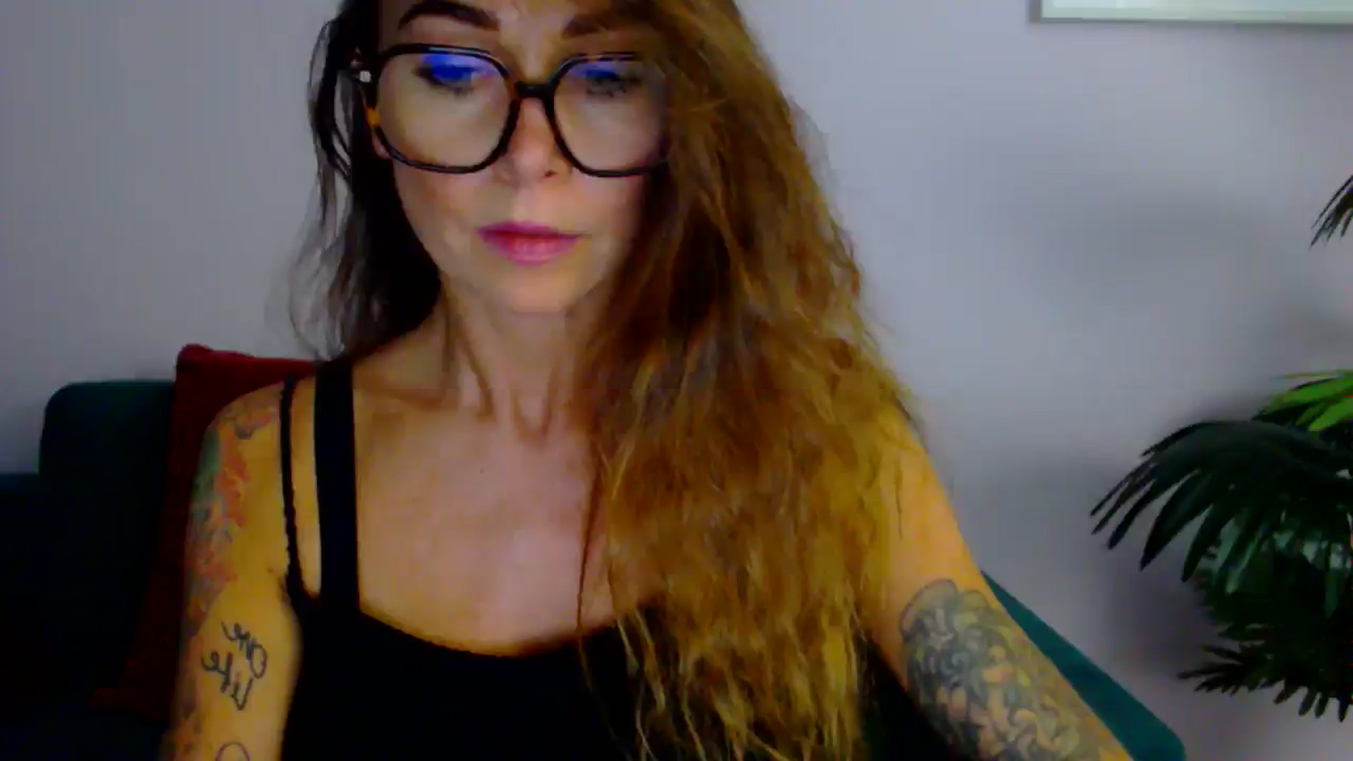 Gallery image thumbnail from Delilah_sweet's myfreecams stream on, 09/11/2025, 16:37 image 14 of 20