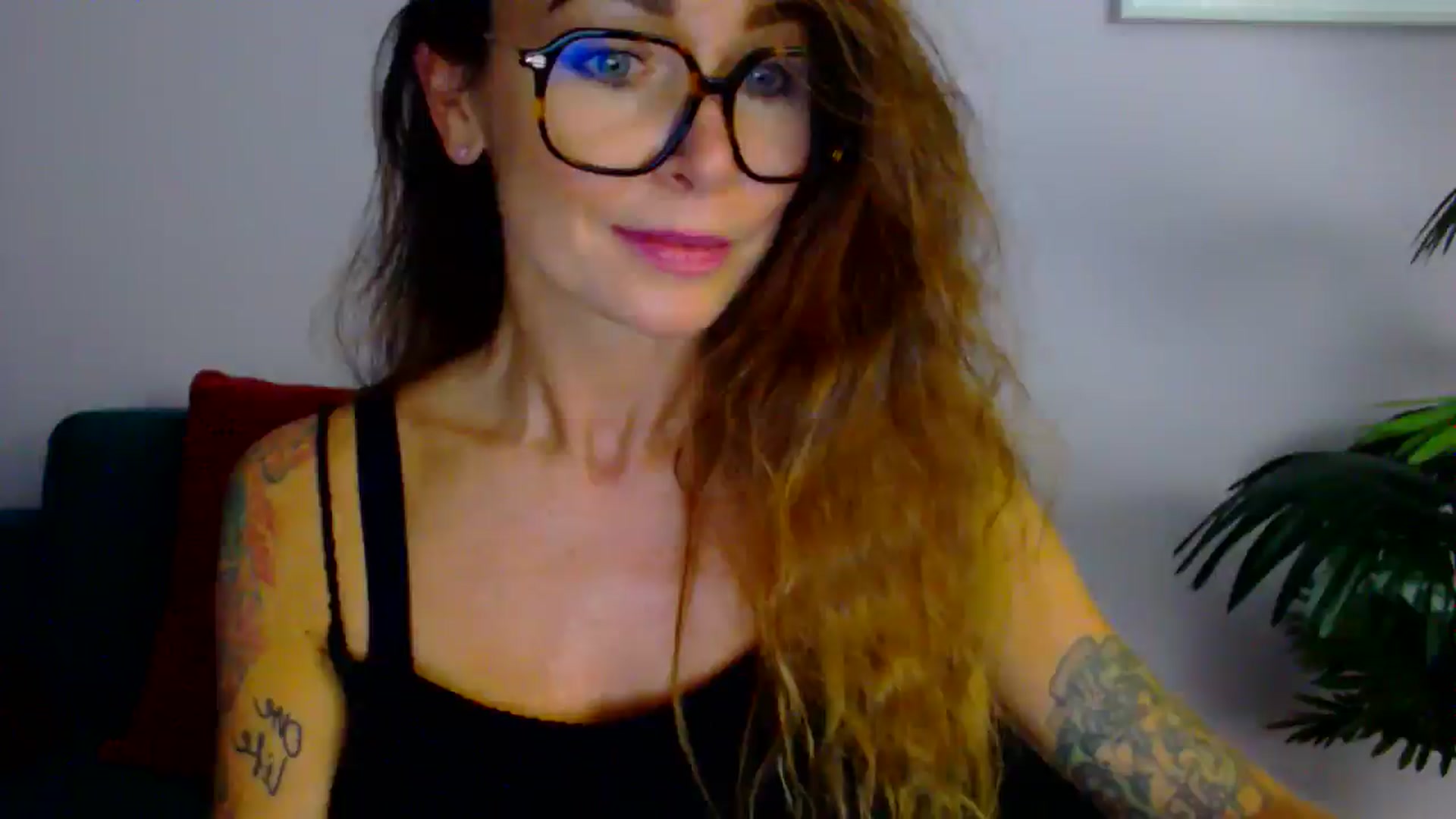 Gallery image thumbnail from Delilah_sweet's myfreecams stream on, 09/11/2025, 16:37 image 13 of 20