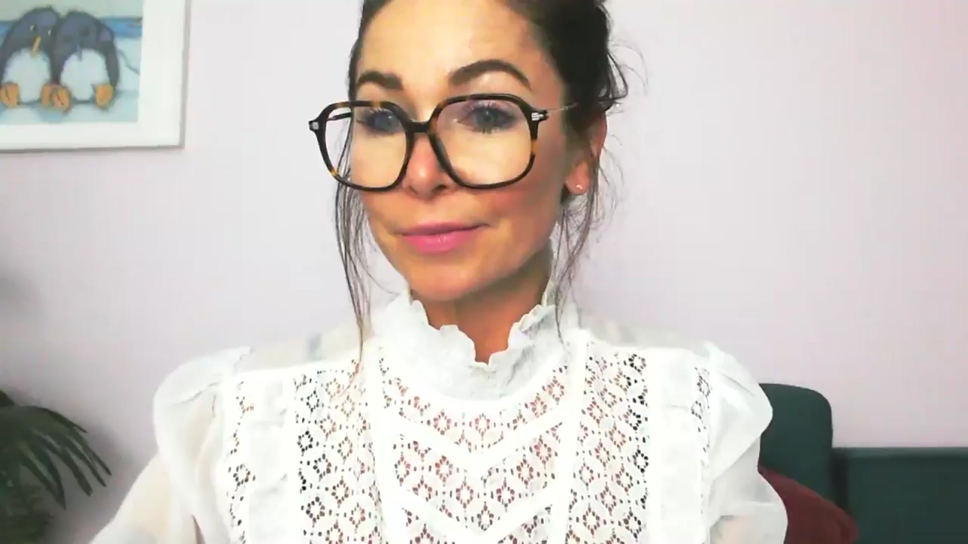 Gallery image thumbnail from Delilah_sweet's myfreecams stream on, 09/15/2025, 17:37 image 9 of 20