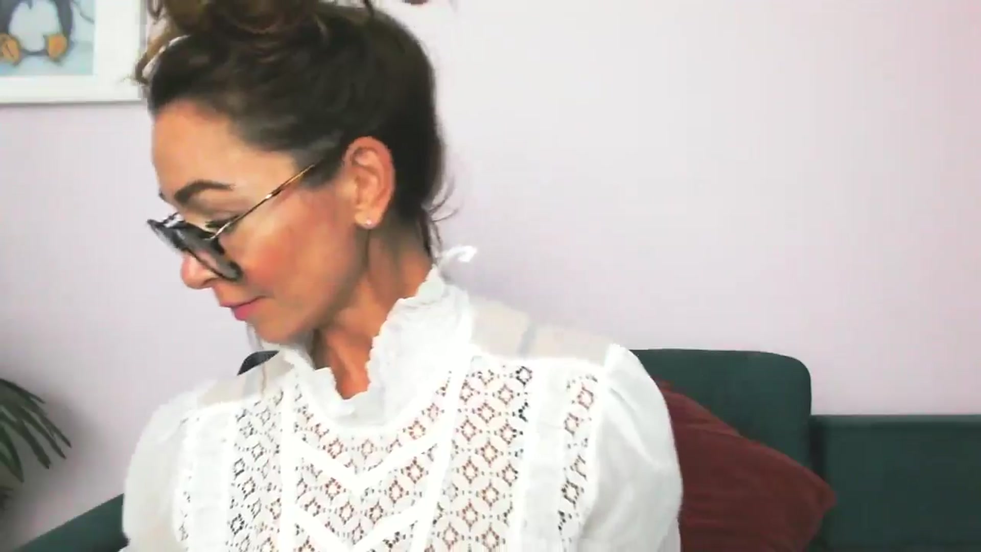 Gallery image thumbnail from Delilah_sweet's myfreecams stream on, 09/15/2025, 17:37 image 19 of 20