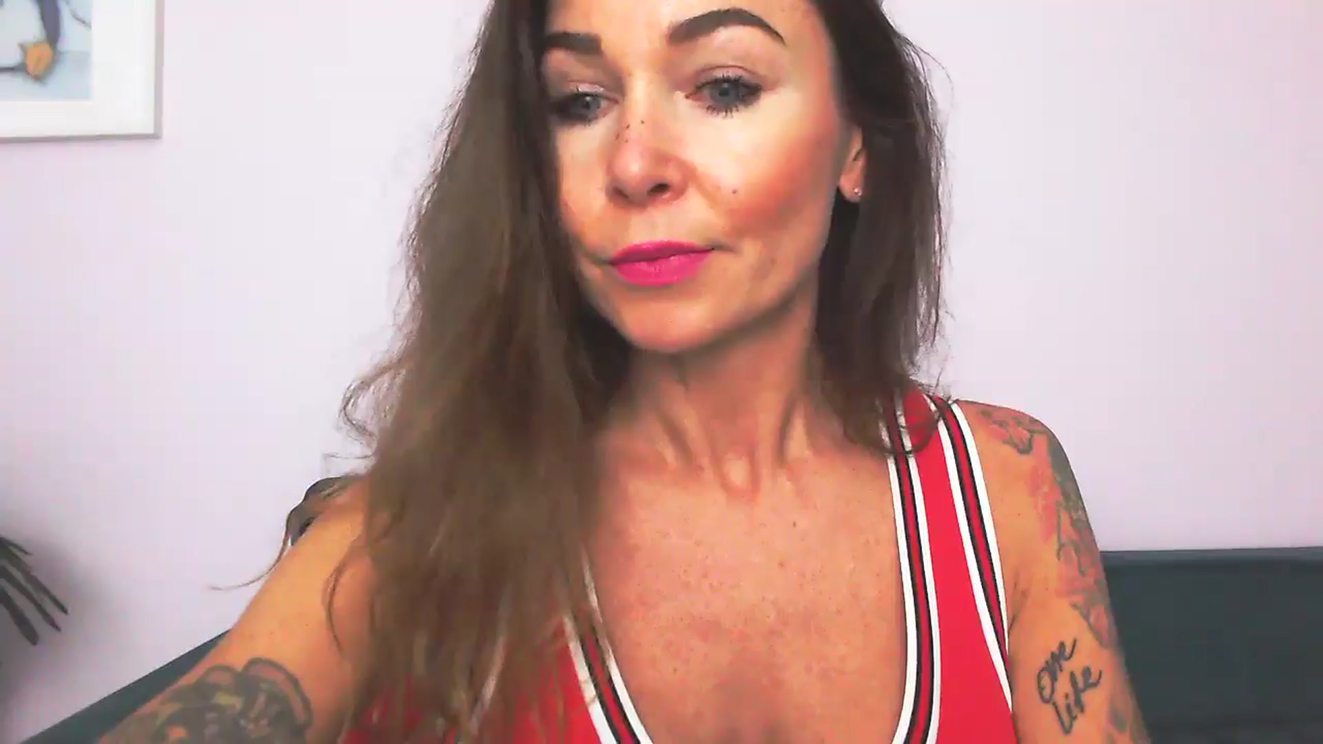 Gallery image thumbnail from Delilah_sweet's myfreecams stream on, 09/16/2025, 15:31 image 6 of 20