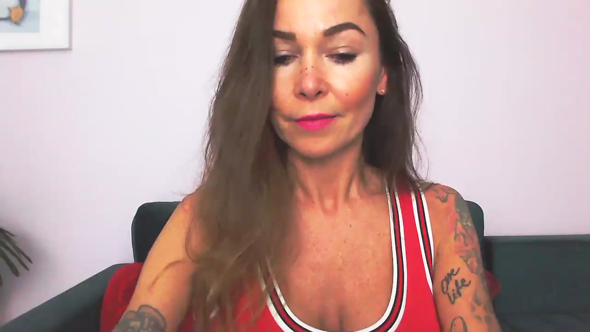 Gallery image thumbnail from Delilah_sweet's myfreecams stream on, 09/16/2025, 15:31 image 10 of 20