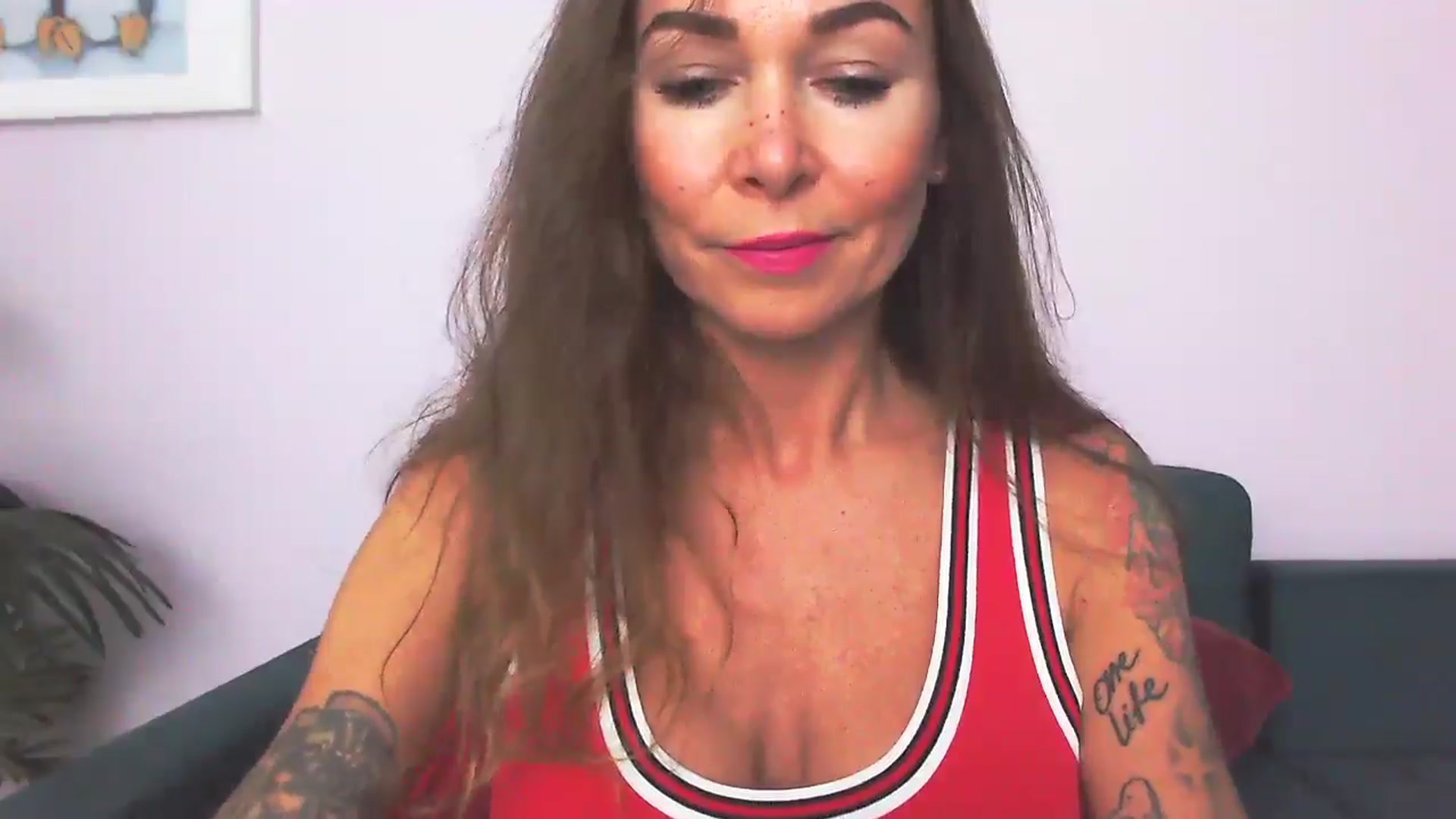 Gallery image thumbnail from Delilah_sweet's myfreecams stream on, 09/16/2025, 16:04 image 5 of 20