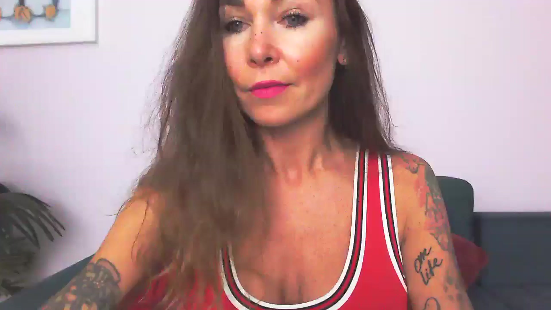 Gallery image thumbnail from Delilah_sweet's myfreecams stream on, 09/16/2025, 16:04 image 17 of 20