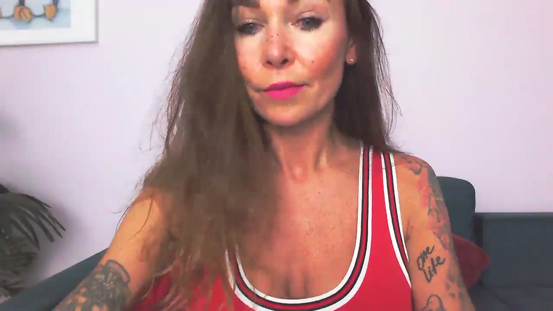 Gallery image thumbnail from Delilah_sweet's myfreecams stream on, 09/16/2025, 16:04 image 14 of 20