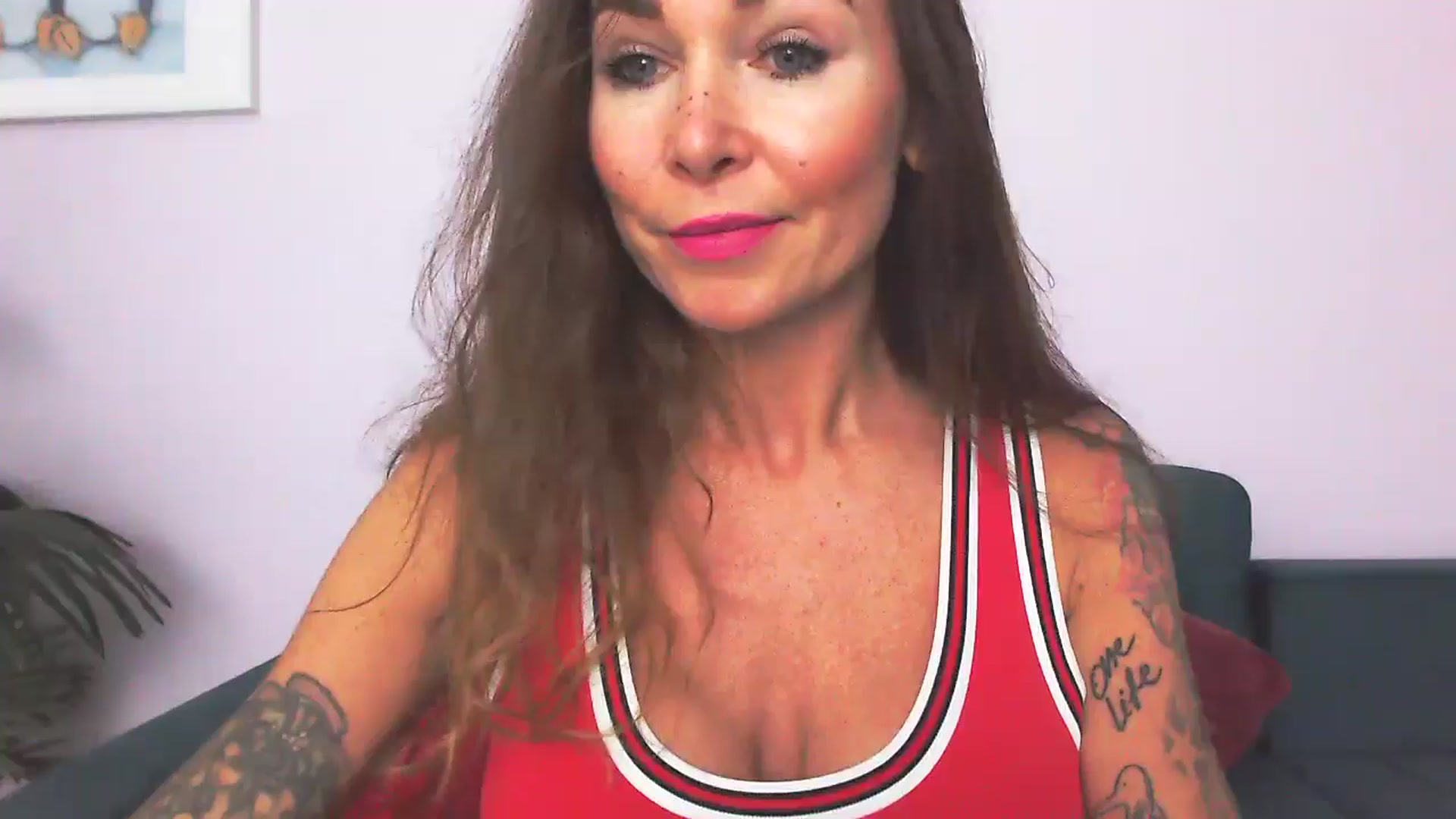 Gallery image thumbnail from Delilah_sweet's myfreecams stream on, 09/16/2025, 16:04 image 1 of 20