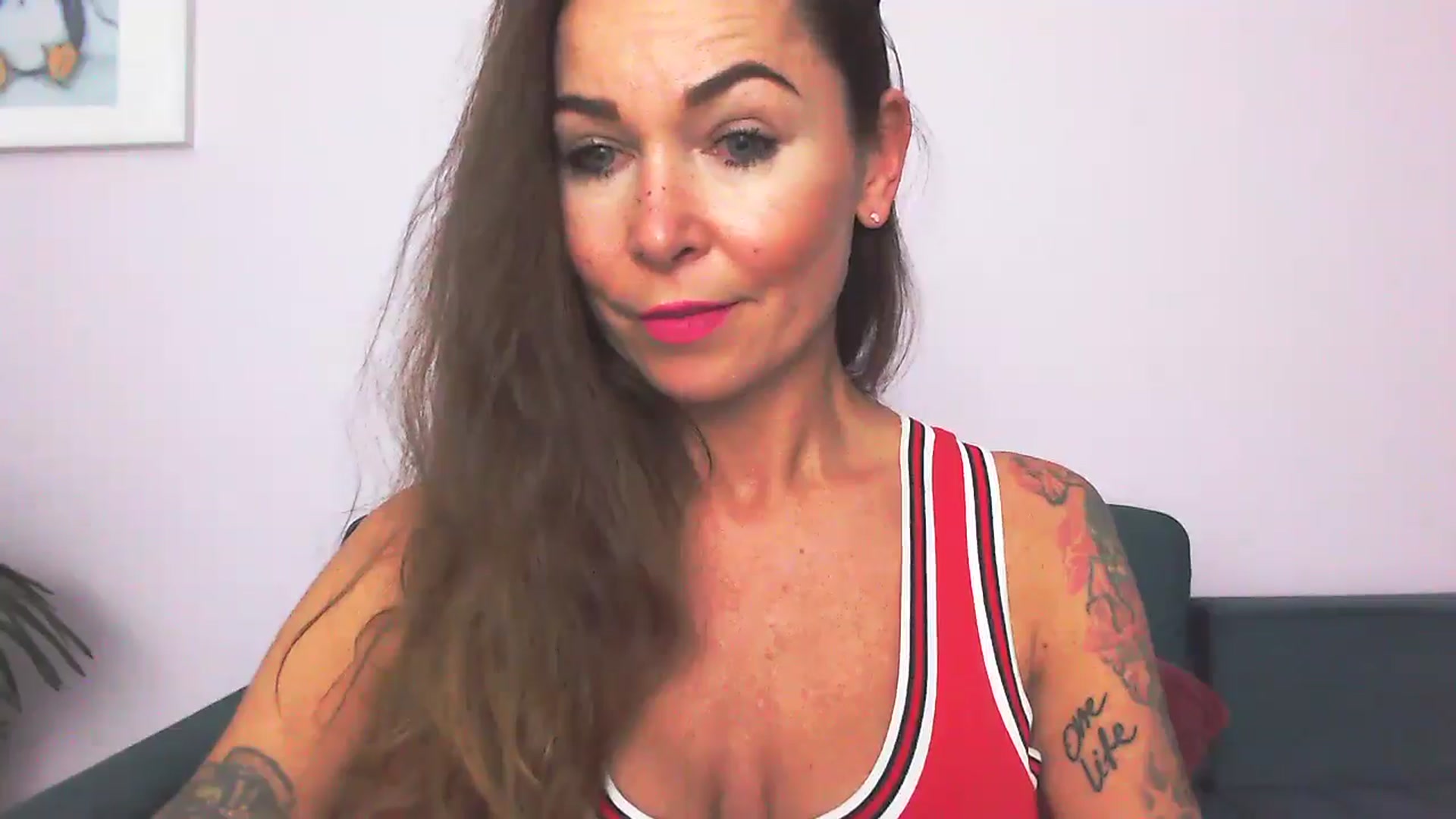 Gallery image thumbnail from Delilah_sweet's myfreecams stream on, 09/16/2025, 16:41 image 10 of 20