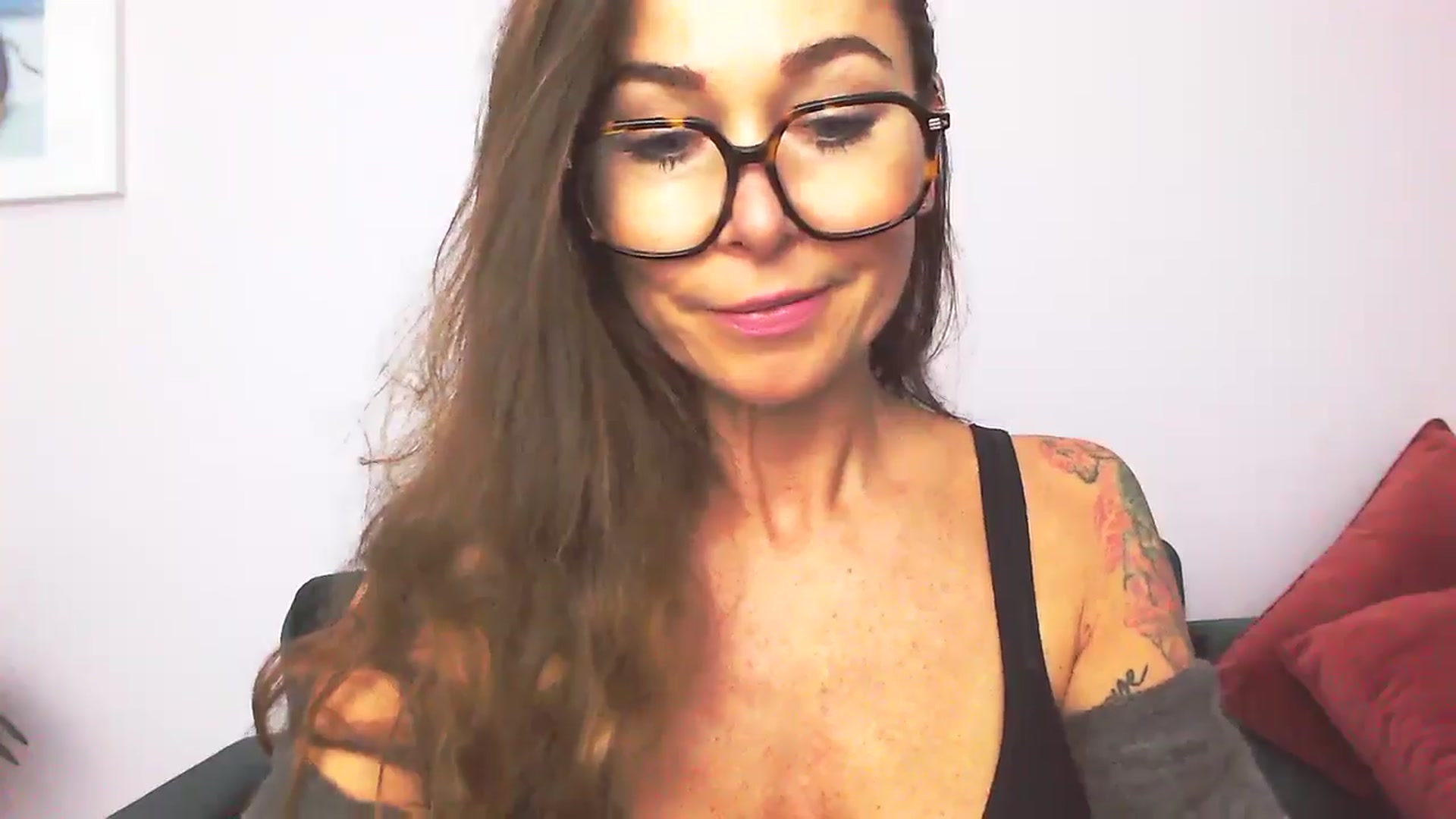 Gallery image thumbnail from Delilah_sweet's myfreecams stream on, 09/22/2025, 15:14 image 14 of 20
