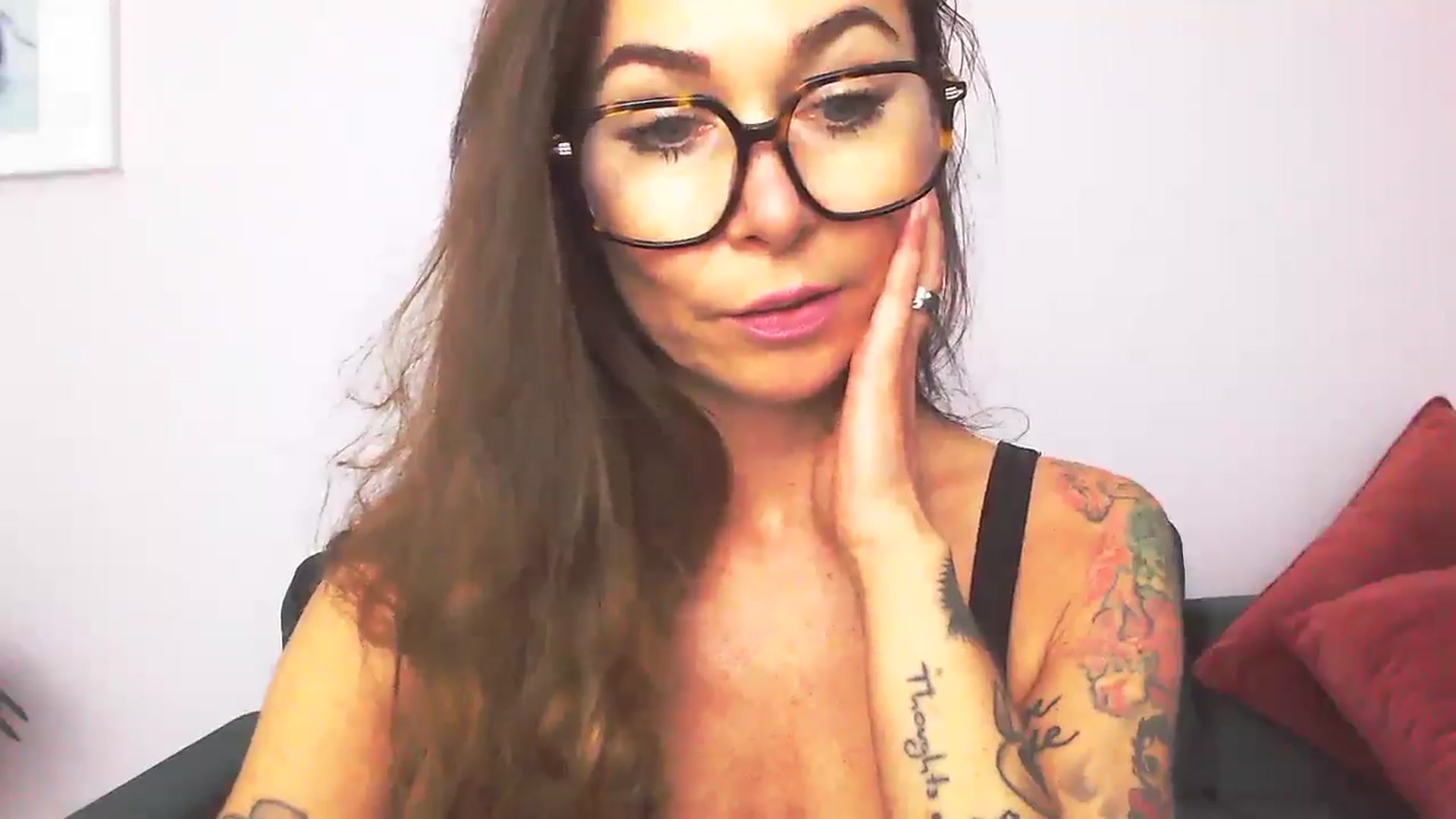 Gallery image thumbnail from Delilah_sweet's myfreecams stream on, 09/22/2025, 15:14 image 18 of 20