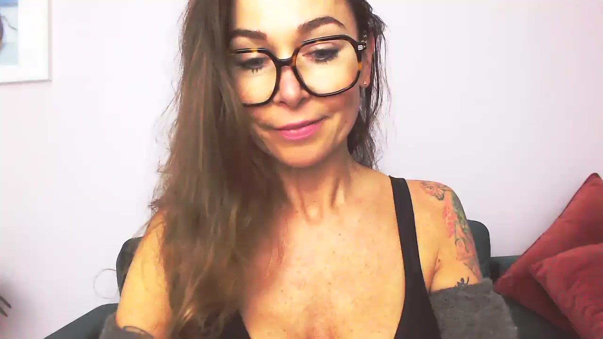 Gallery image thumbnail from Delilah_sweet's myfreecams stream on, 09/22/2025, 15:14 image 10 of 20