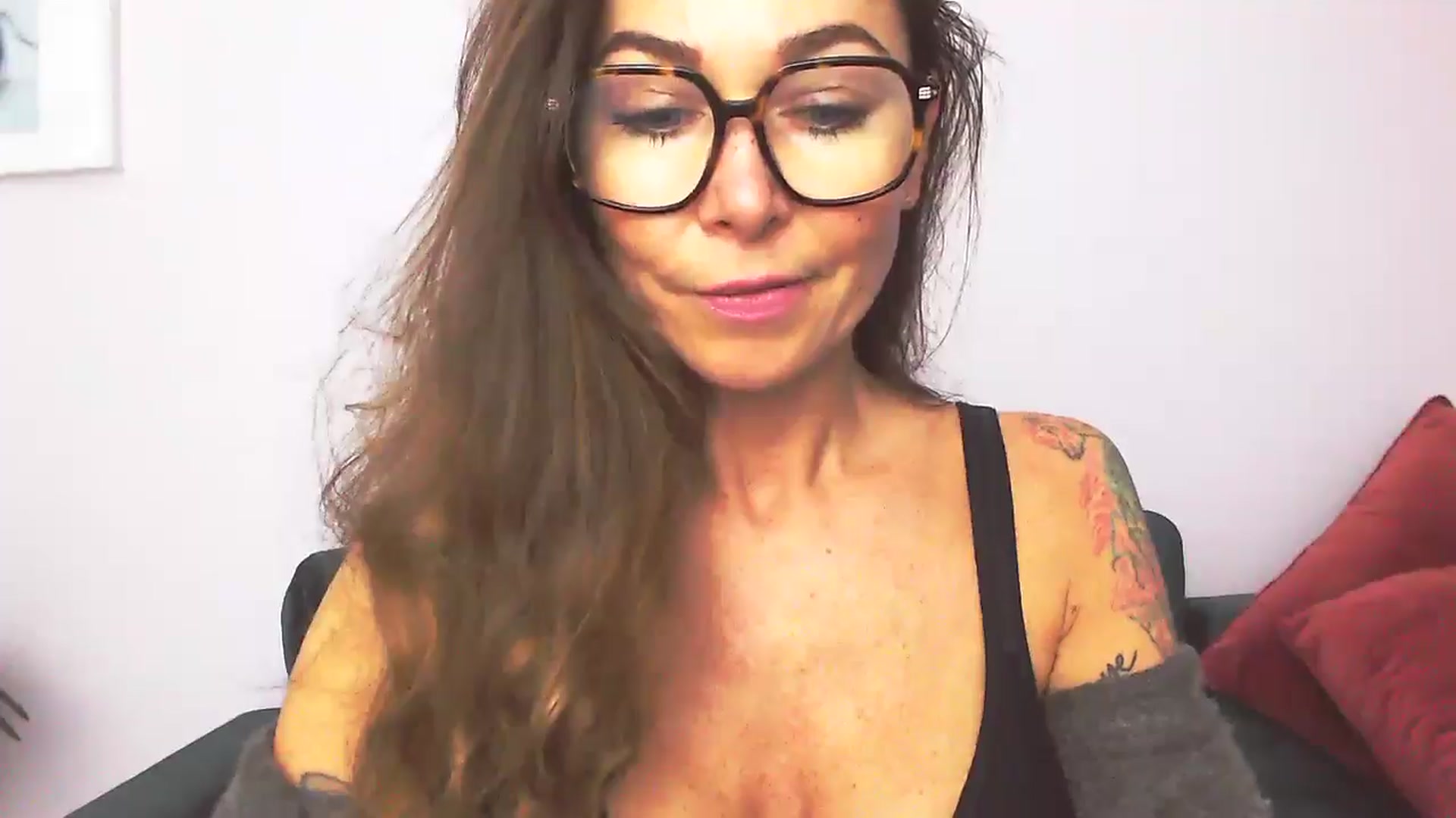 Gallery image thumbnail from Delilah_sweet's myfreecams stream on, 09/22/2025, 15:14 image 17 of 20