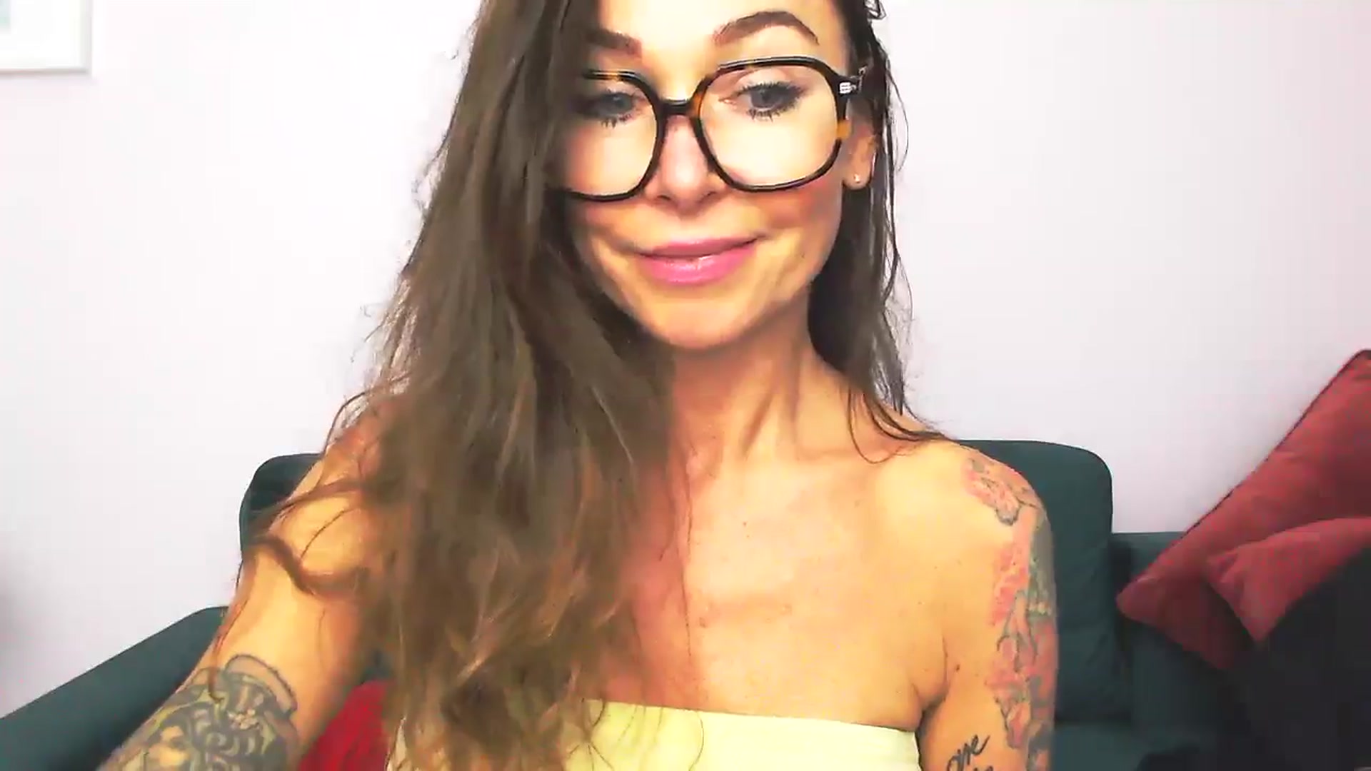 Gallery image thumbnail from Delilah_sweet's myfreecams stream on, 09/22/2025, 16:57 image 17 of 20