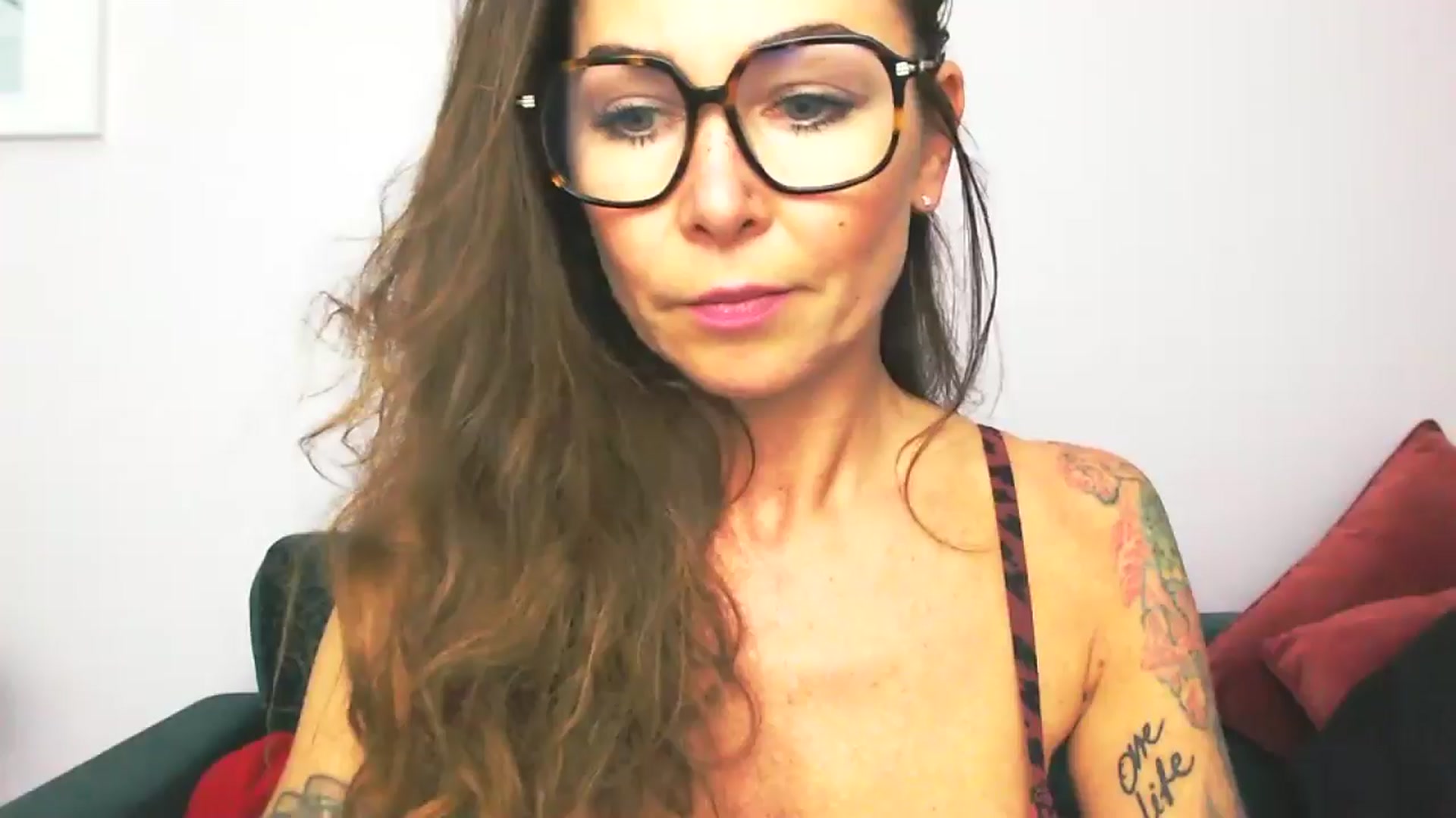Gallery image thumbnail from Delilah_sweet's myfreecams stream on, 09/22/2025, 17:45 image 18 of 20