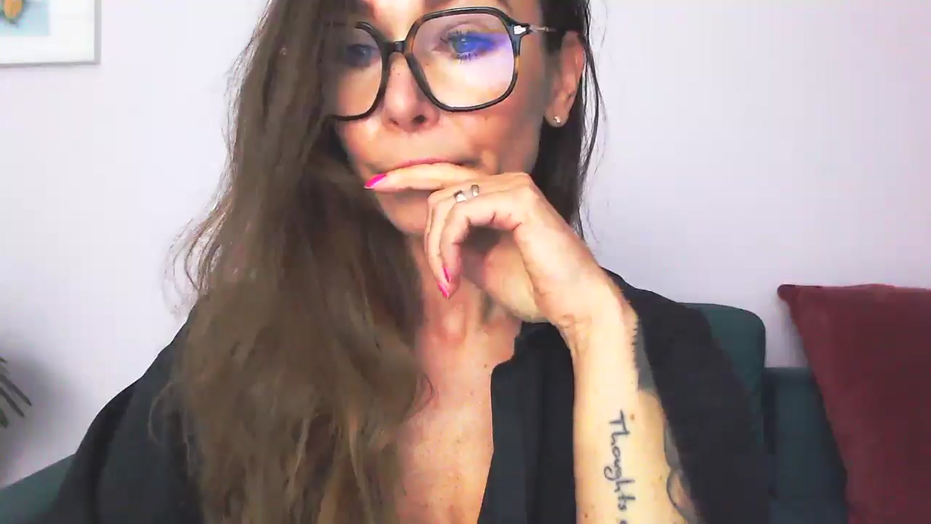 Gallery image thumbnail from Delilah_sweet's myfreecams stream on, 10/02/2025, 15:27 image 18 of 20