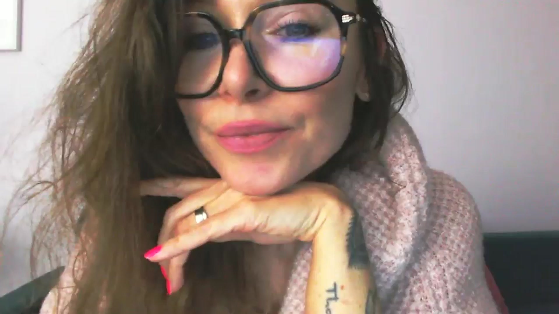 Gallery image thumbnail from Delilah_sweet's myfreecams stream on, 10/06/2025, 17:22 image 2 of 20