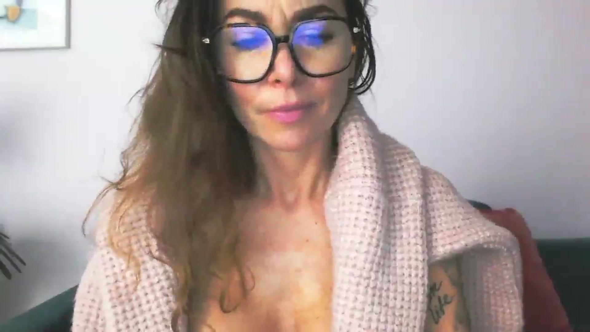 Gallery image thumbnail from Delilah_sweet's myfreecams stream on, 10/07/2025, 15:30 image 11 of 20