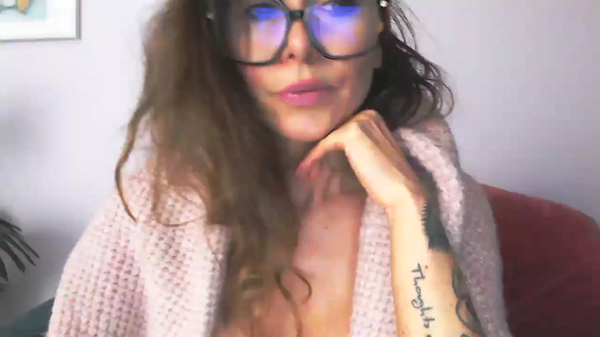 Gallery image thumbnail from Delilah_sweet's myfreecams stream on, 10/07/2025, 17:29 image 19 of 20