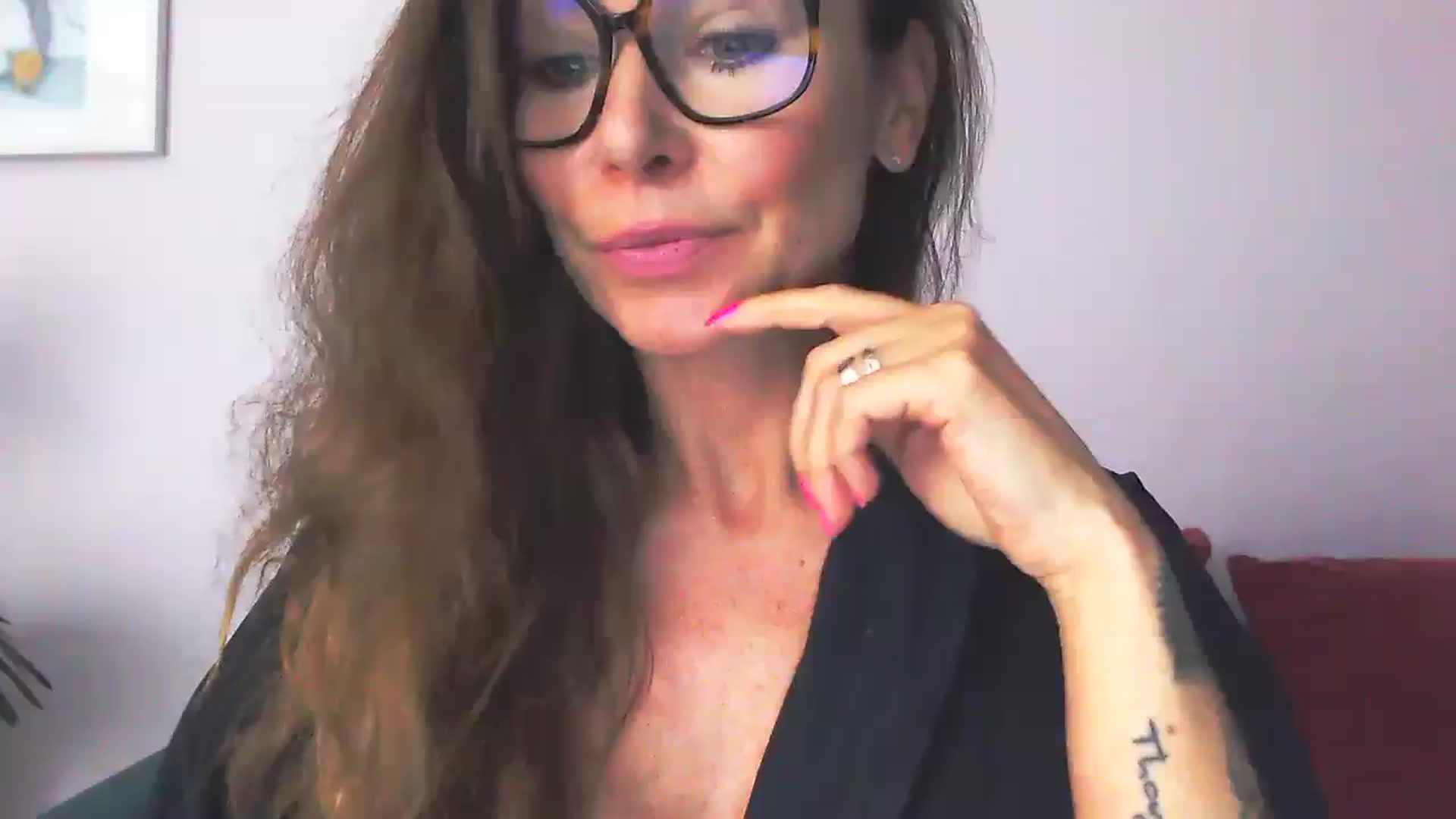 Gallery image thumbnail from Delilah_sweet's myfreecams stream on, 10/13/2025, 17:17 image 5 of 20