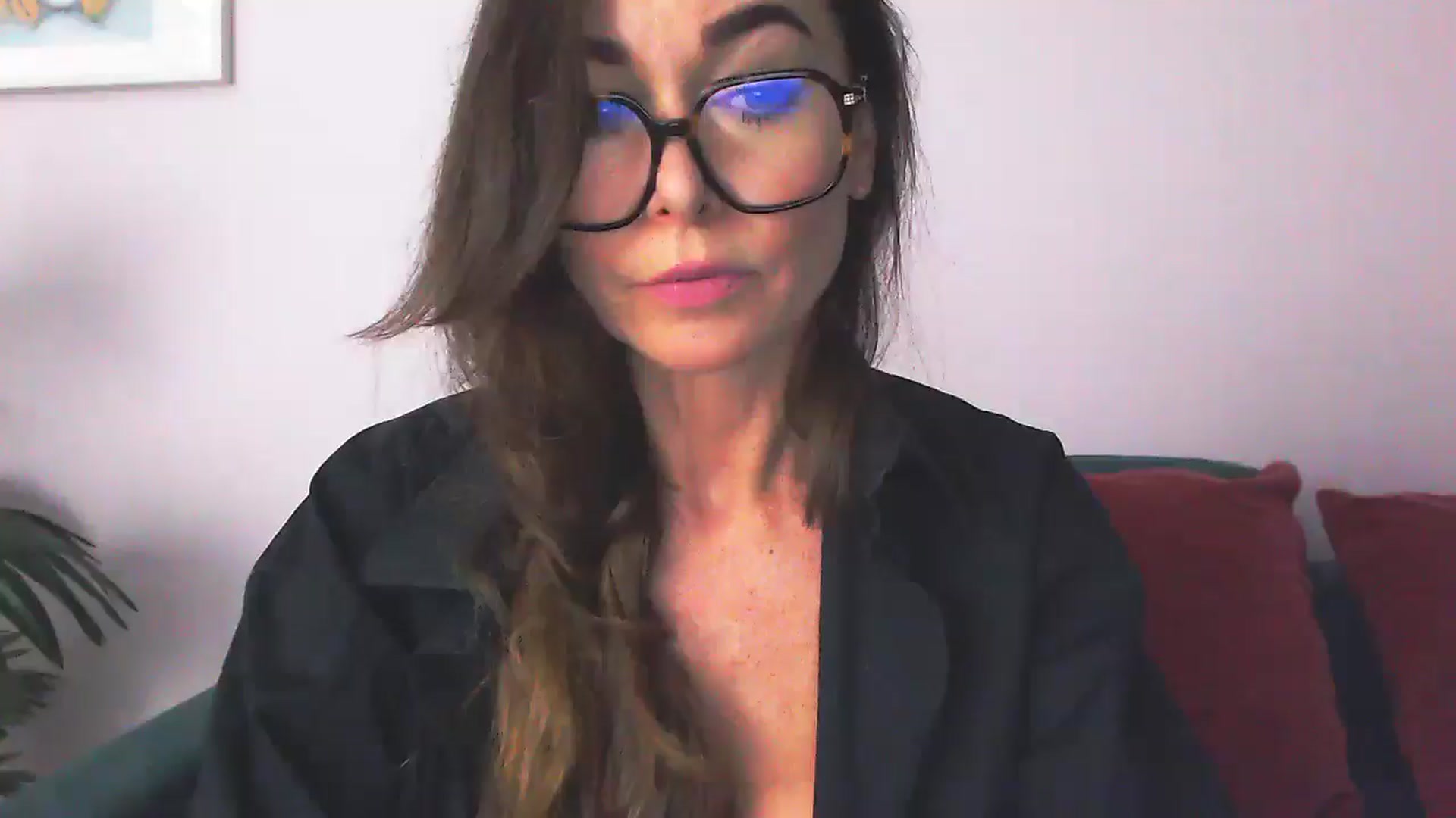 Gallery image thumbnail from Delilah_sweet's myfreecams stream on, 10/13/2025, 17:17 image 19 of 20