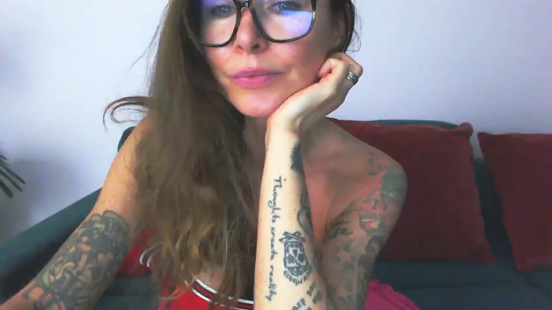Gallery image thumbnail from Delilah_sweet's myfreecams stream on, 10/14/2025, 07:30 image 16 of 20