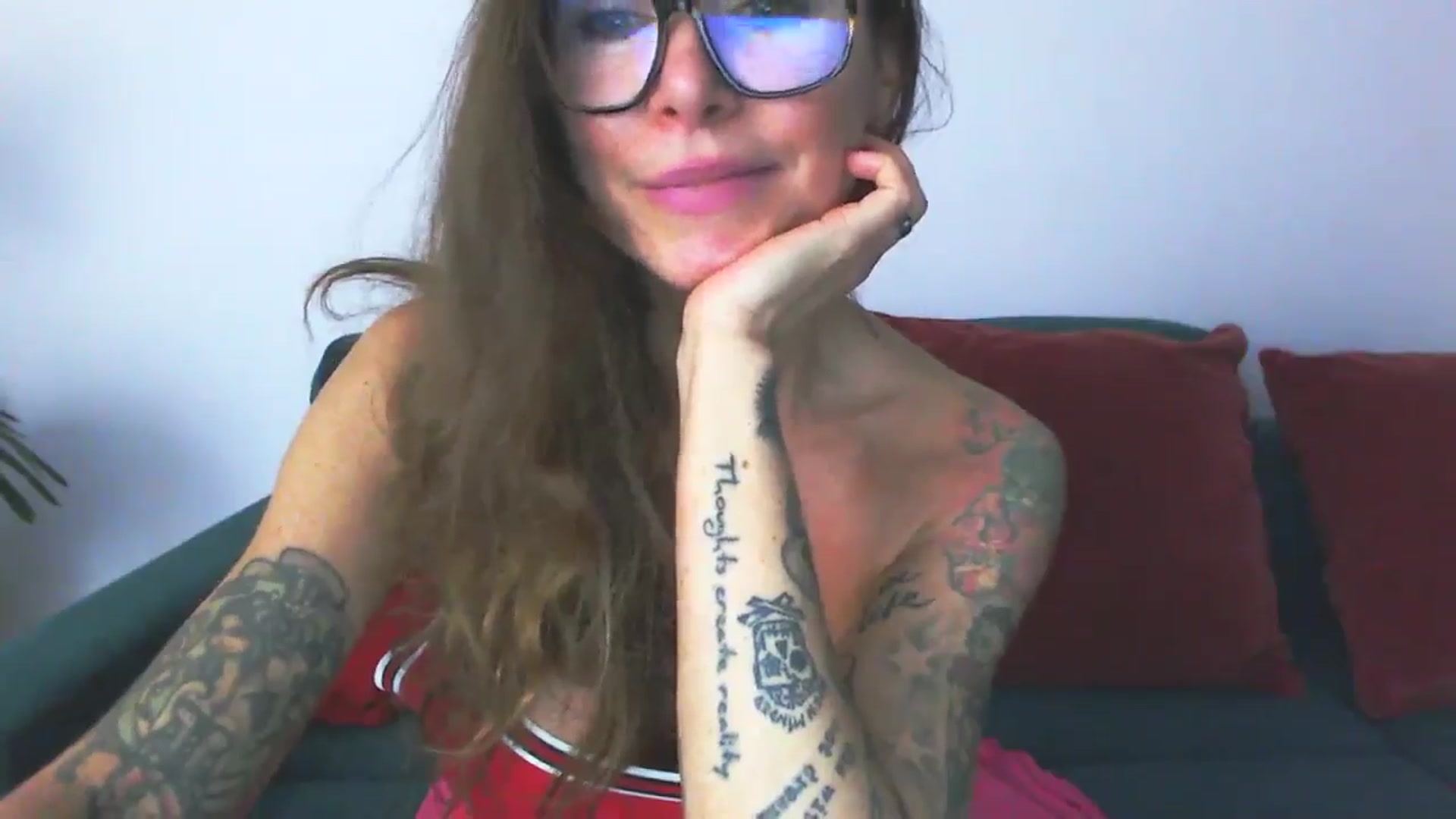 Gallery image thumbnail from Delilah_sweet's myfreecams stream on, 10/14/2025, 07:30 image 17 of 20