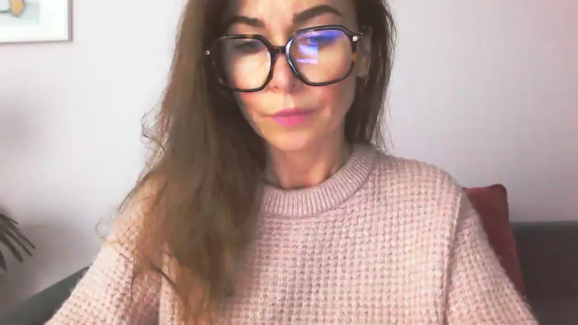 Gallery image thumbnail from Delilah_sweet's myfreecams stream on, 10/15/2025, 11:32 image 12 of 20