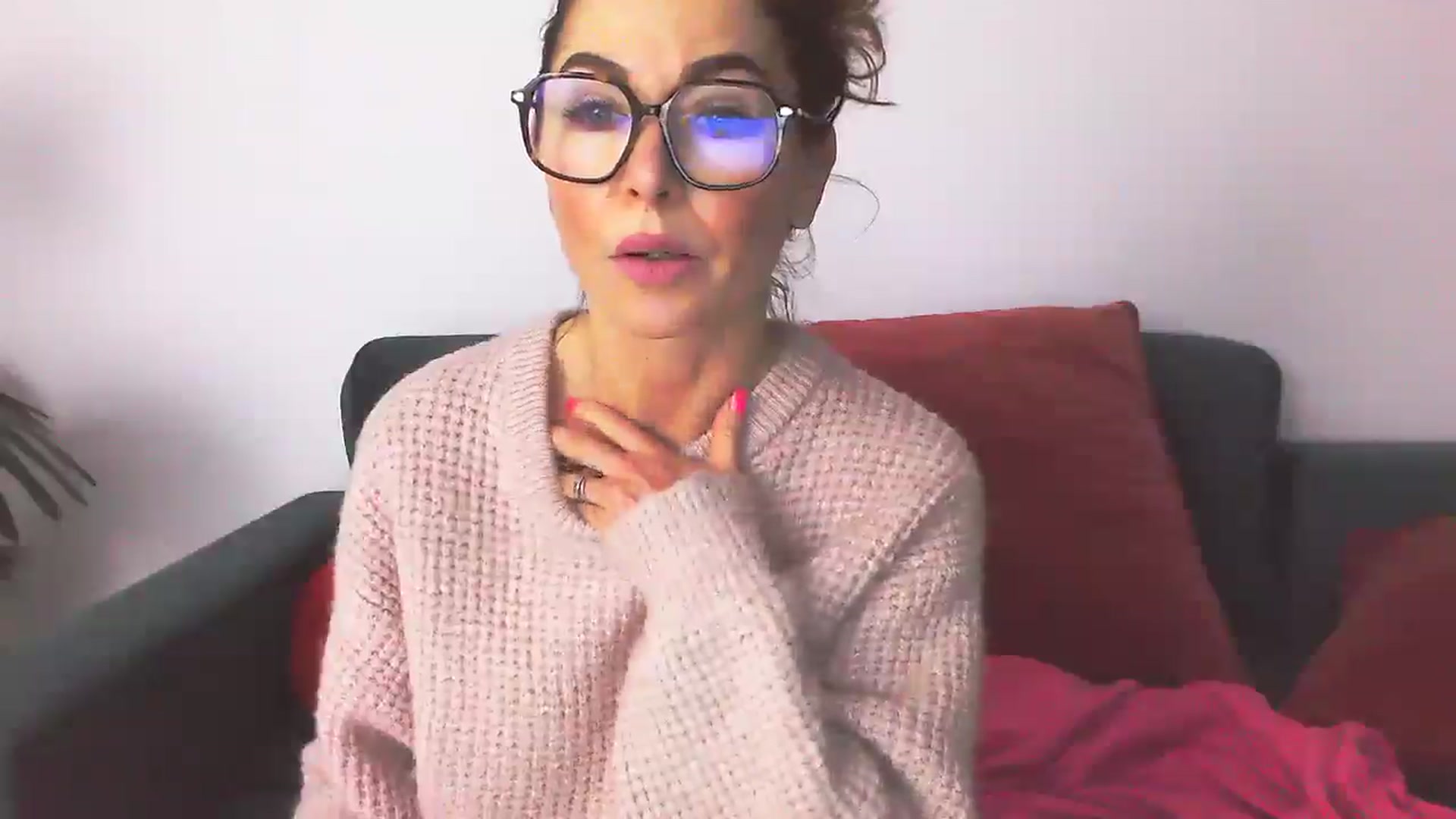 Gallery image thumbnail from Delilah_sweet's myfreecams stream on, 10/15/2025, 18:37 image 9 of 20