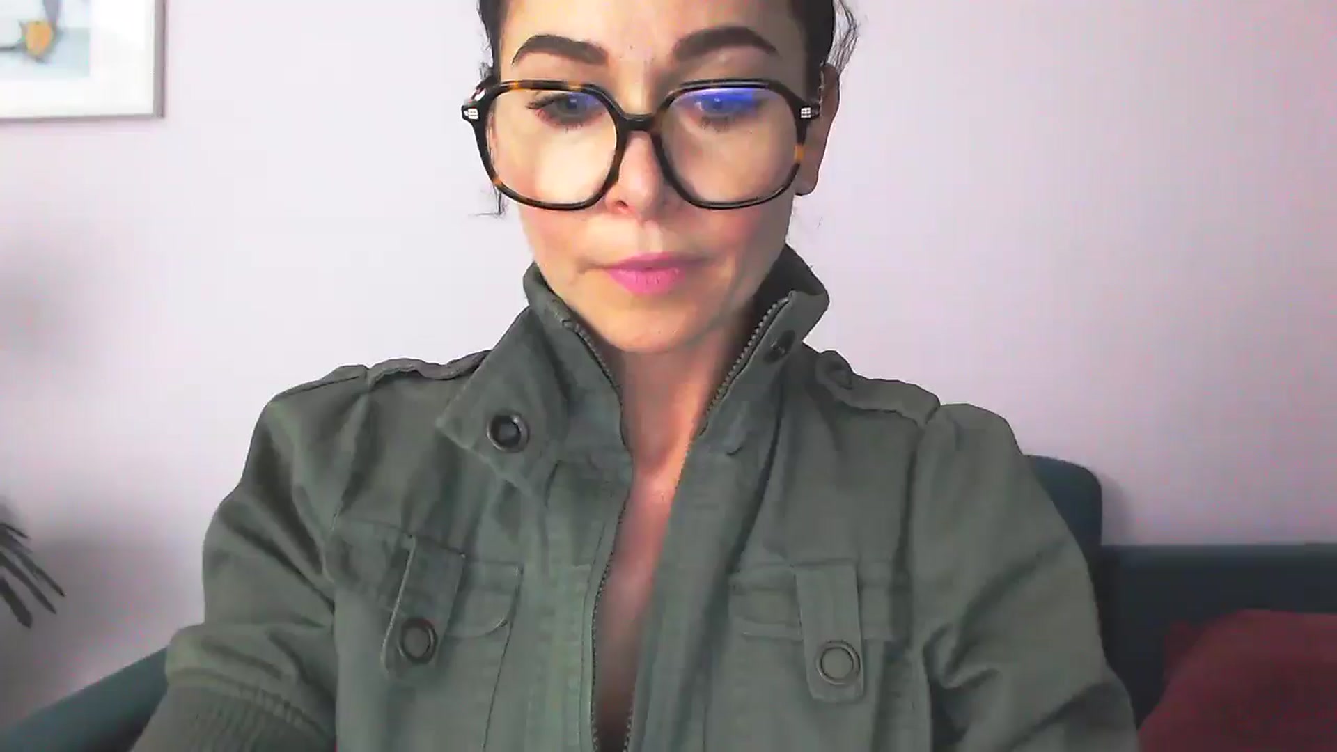Gallery image thumbnail from Delilah_sweet's myfreecams stream on, 10/16/2025, 13:18 image 18 of 20