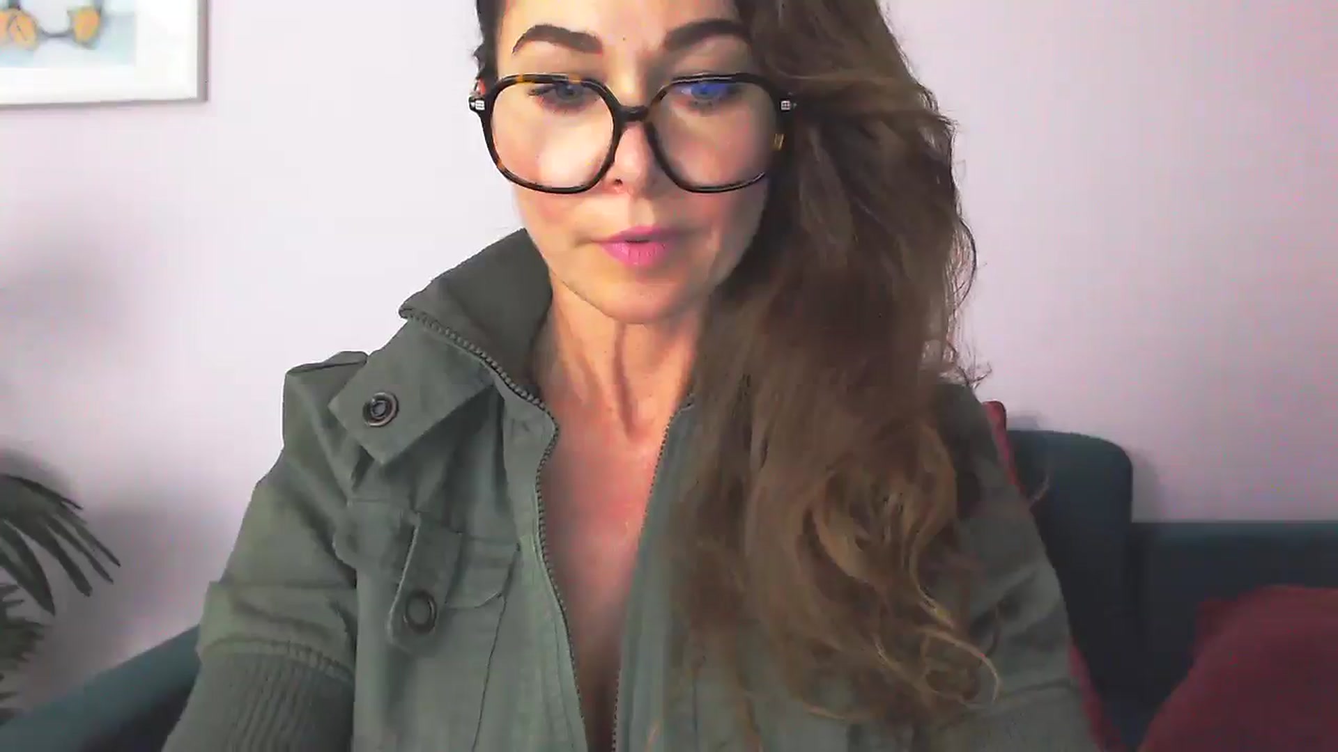 Gallery image thumbnail from Delilah_sweet's myfreecams stream on, 10/16/2025, 13:58 image 18 of 20