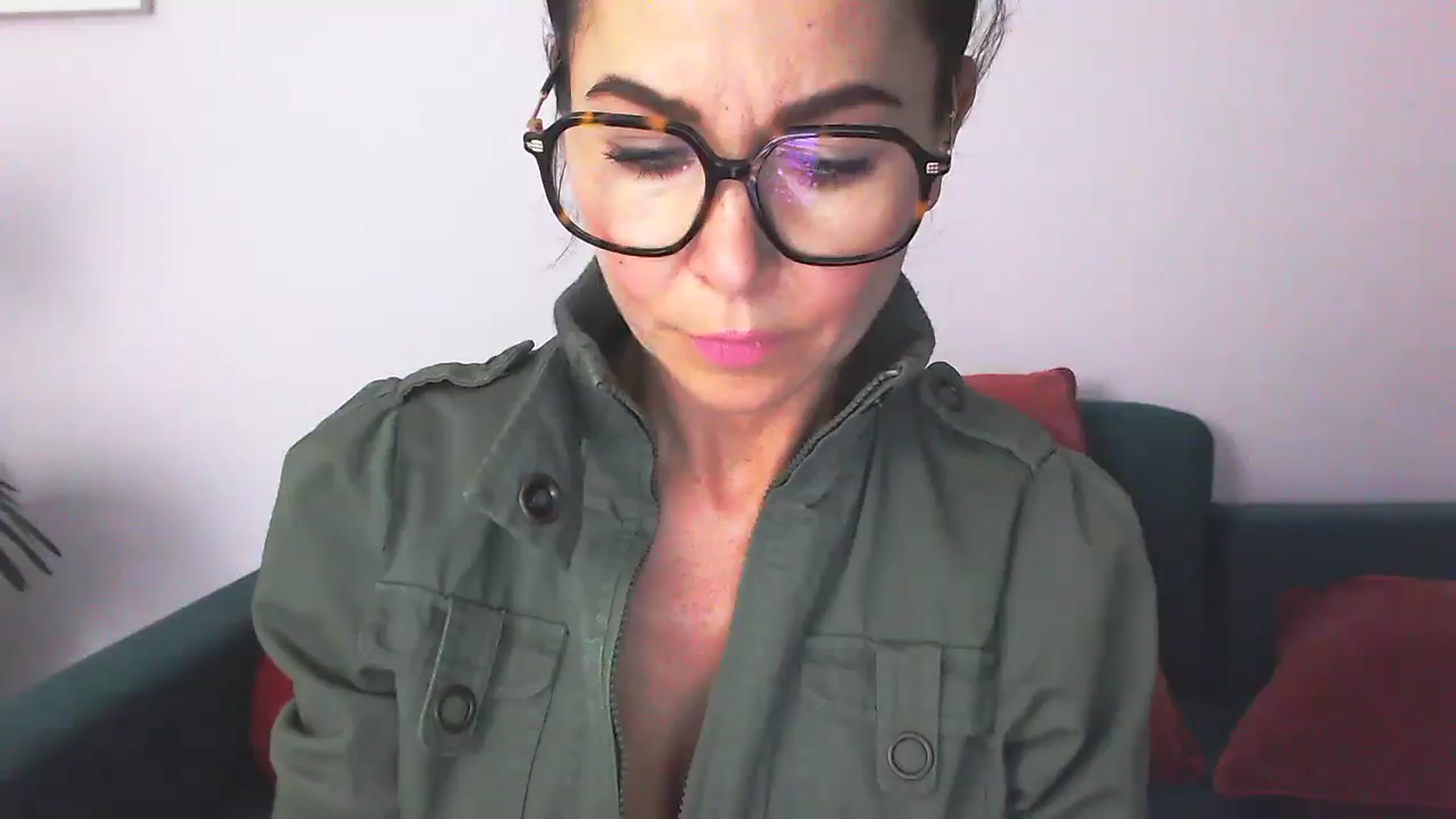 Gallery image thumbnail from Delilah_sweet's myfreecams stream on, 10/16/2025, 13:58 image 6 of 20