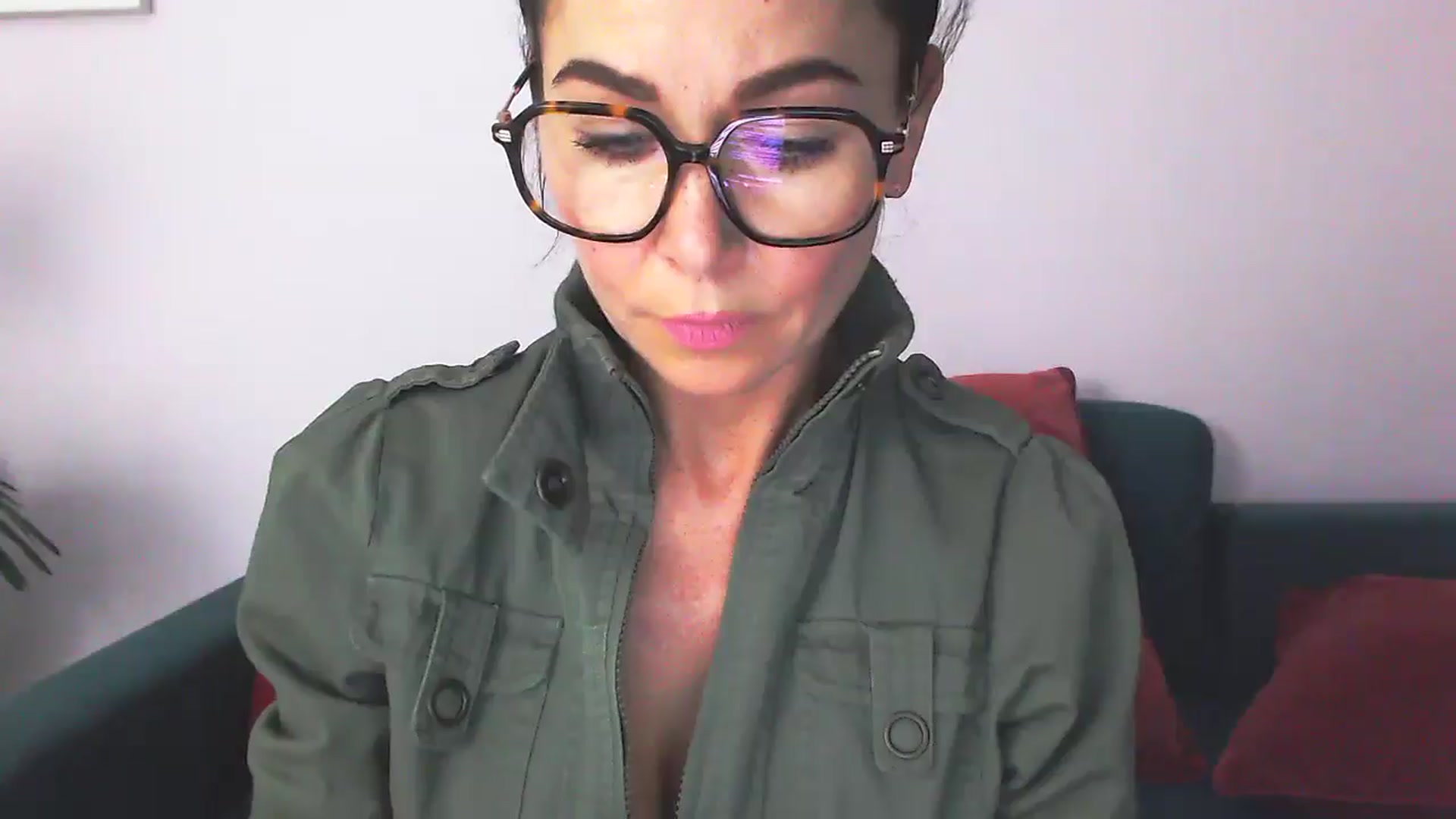 Gallery image thumbnail from Delilah_sweet's myfreecams stream on, 10/16/2025, 13:58 image 7 of 20
