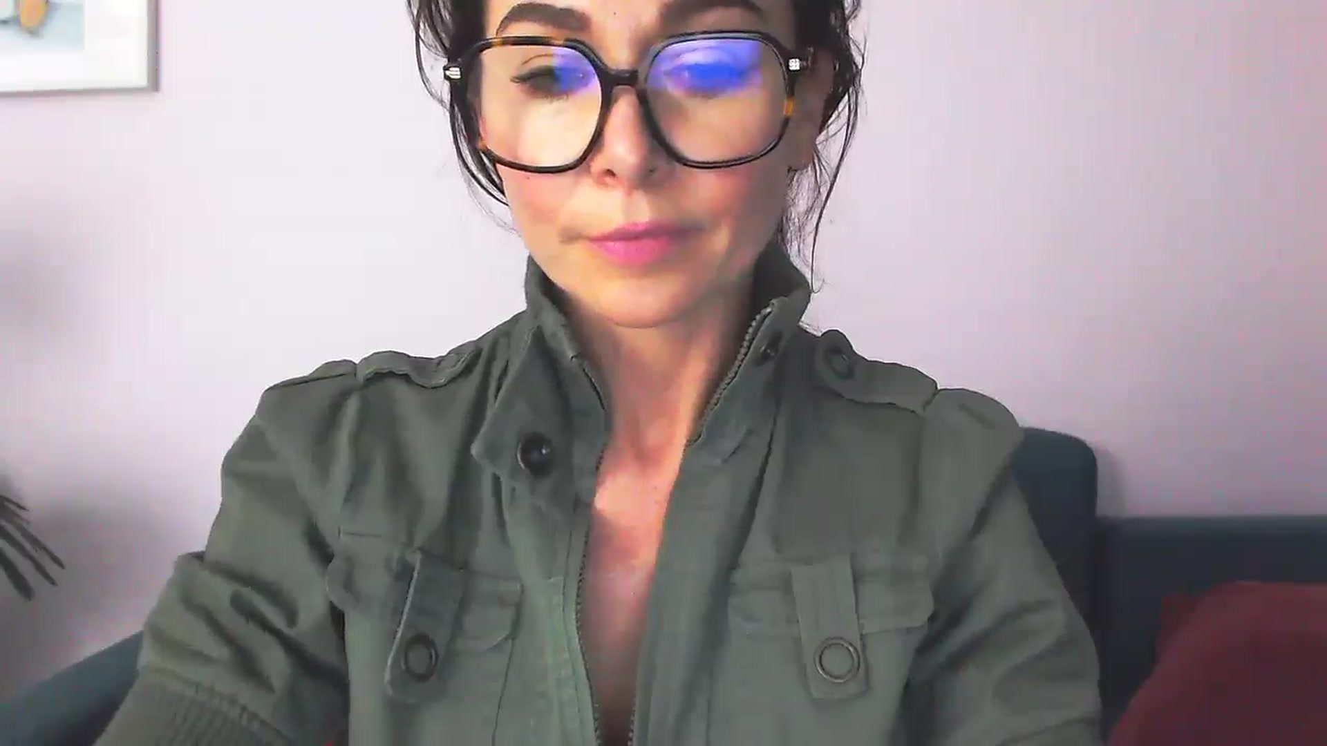 Gallery image thumbnail from Delilah_sweet's myfreecams stream on, 10/16/2025, 14:46 image 5 of 20