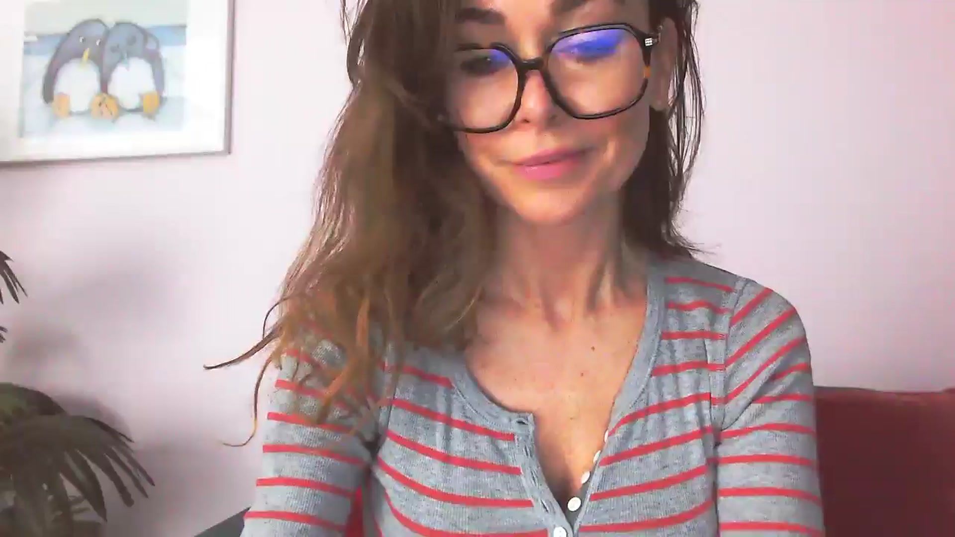 Gallery image thumbnail from Delilah_sweet's myfreecams stream on, 10/21/2025, 08:45 image 13 of 20